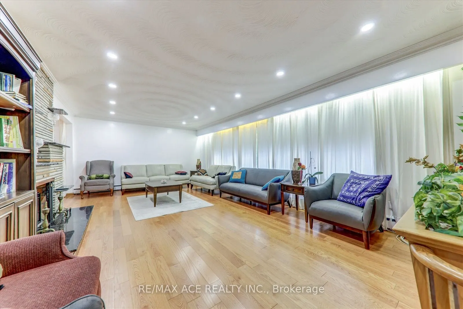 77 Perivale Crescent