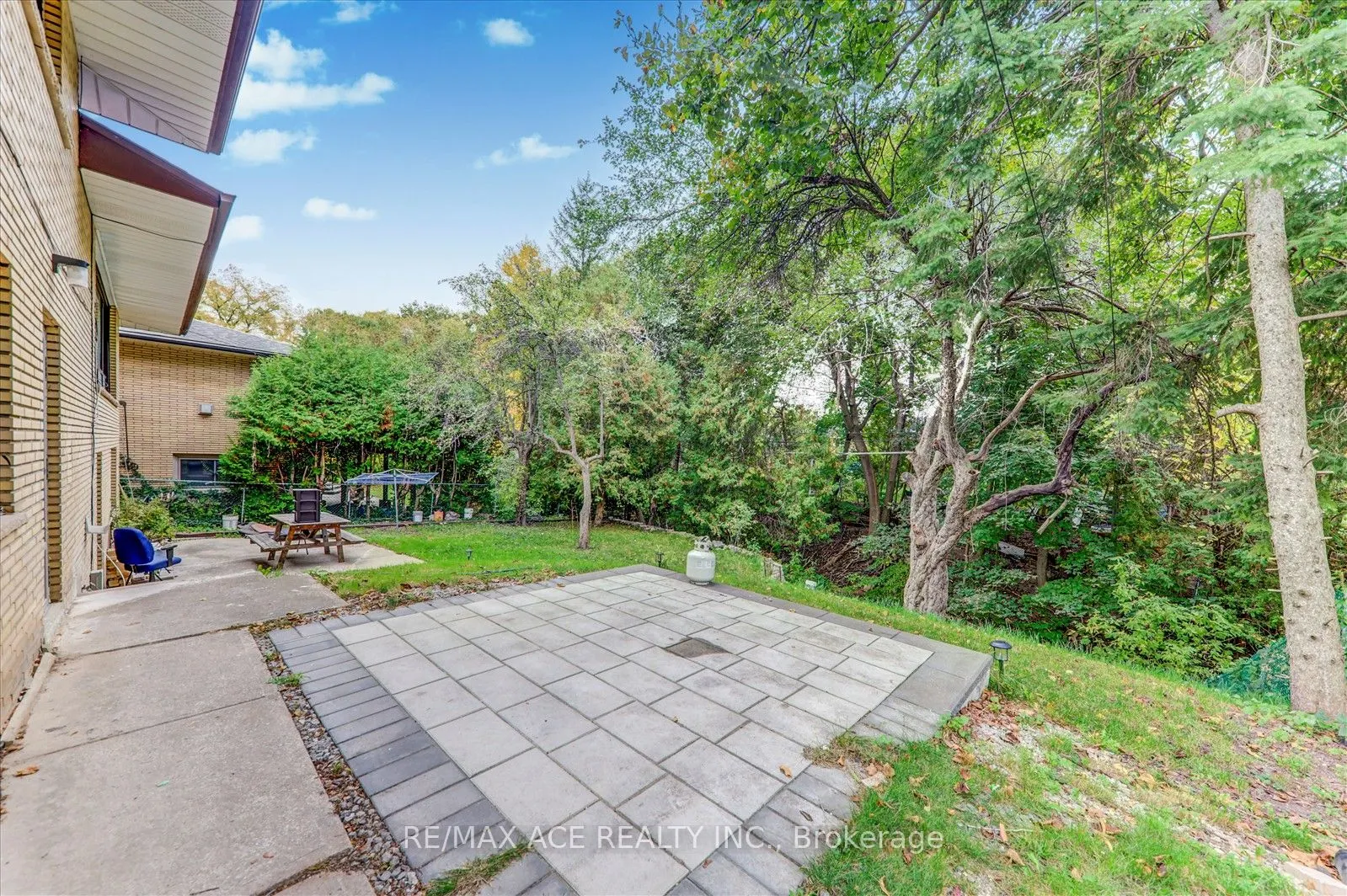 77 Perivale Crescent