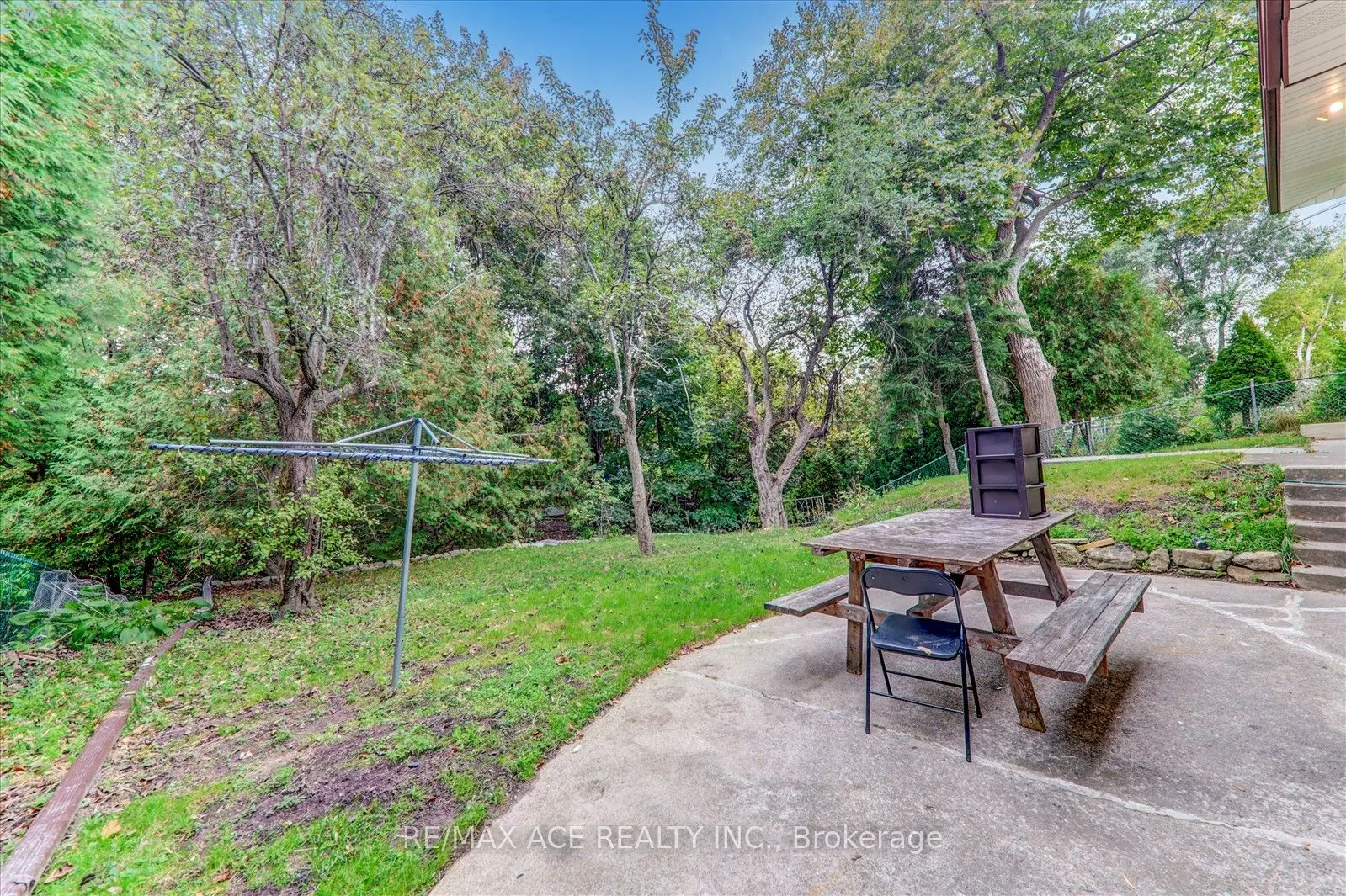 77 Perivale Crescent