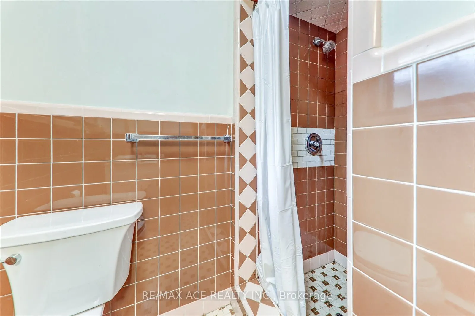 77 Perivale Crescent