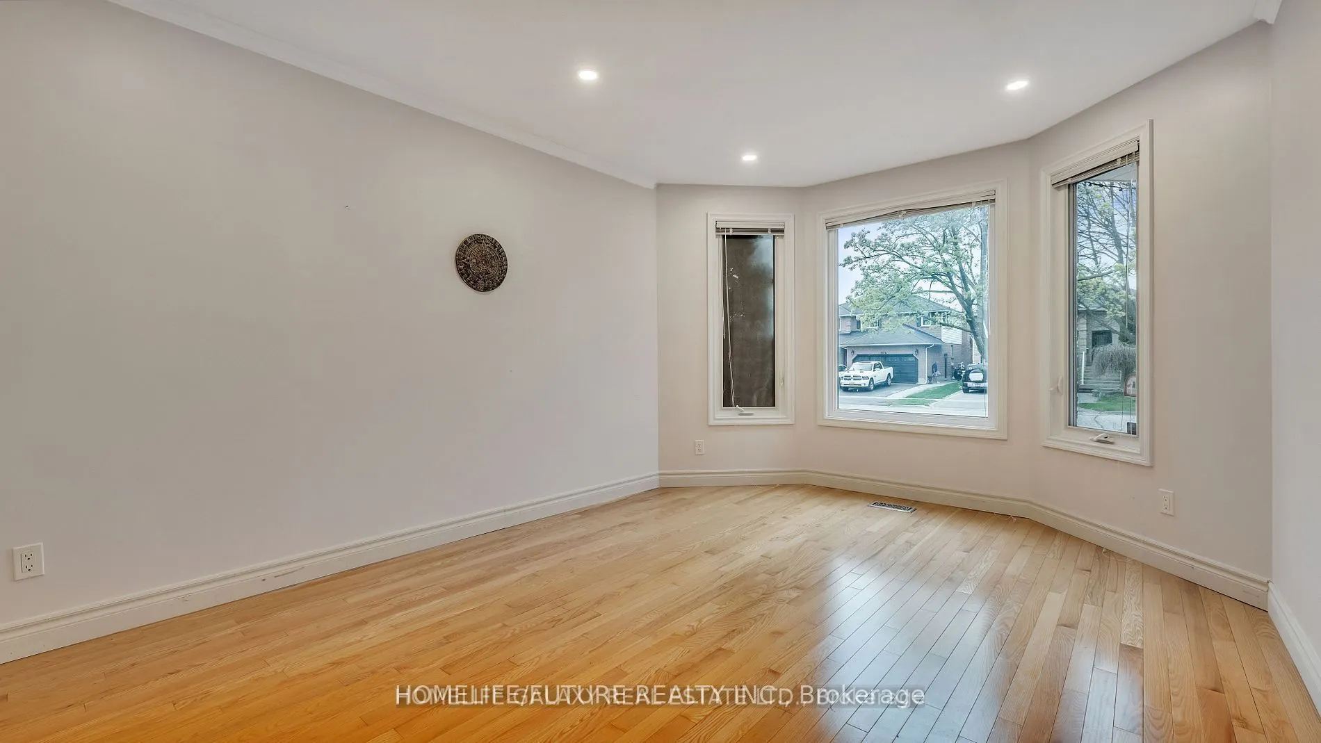 979 Copperfield Drive, #Main & 2nd Flr