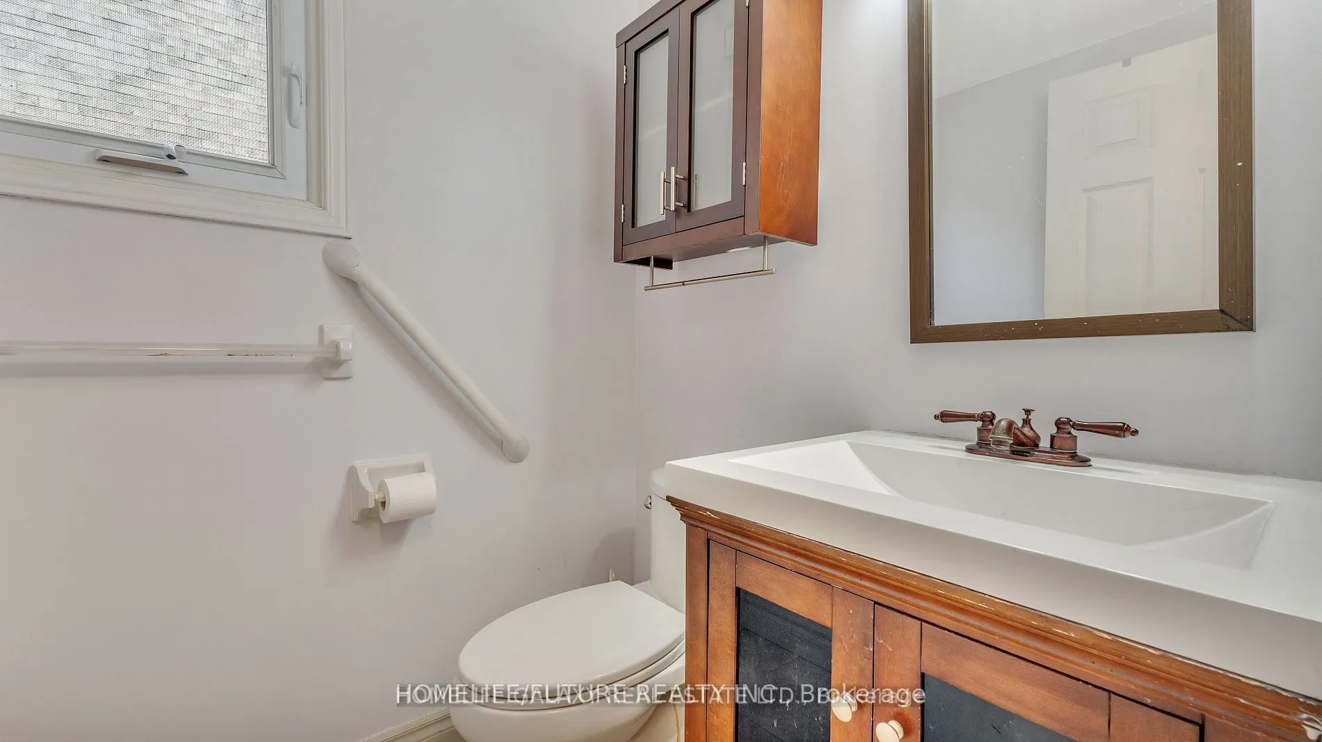 979 Copperfield Drive, #Main & 2nd Flr