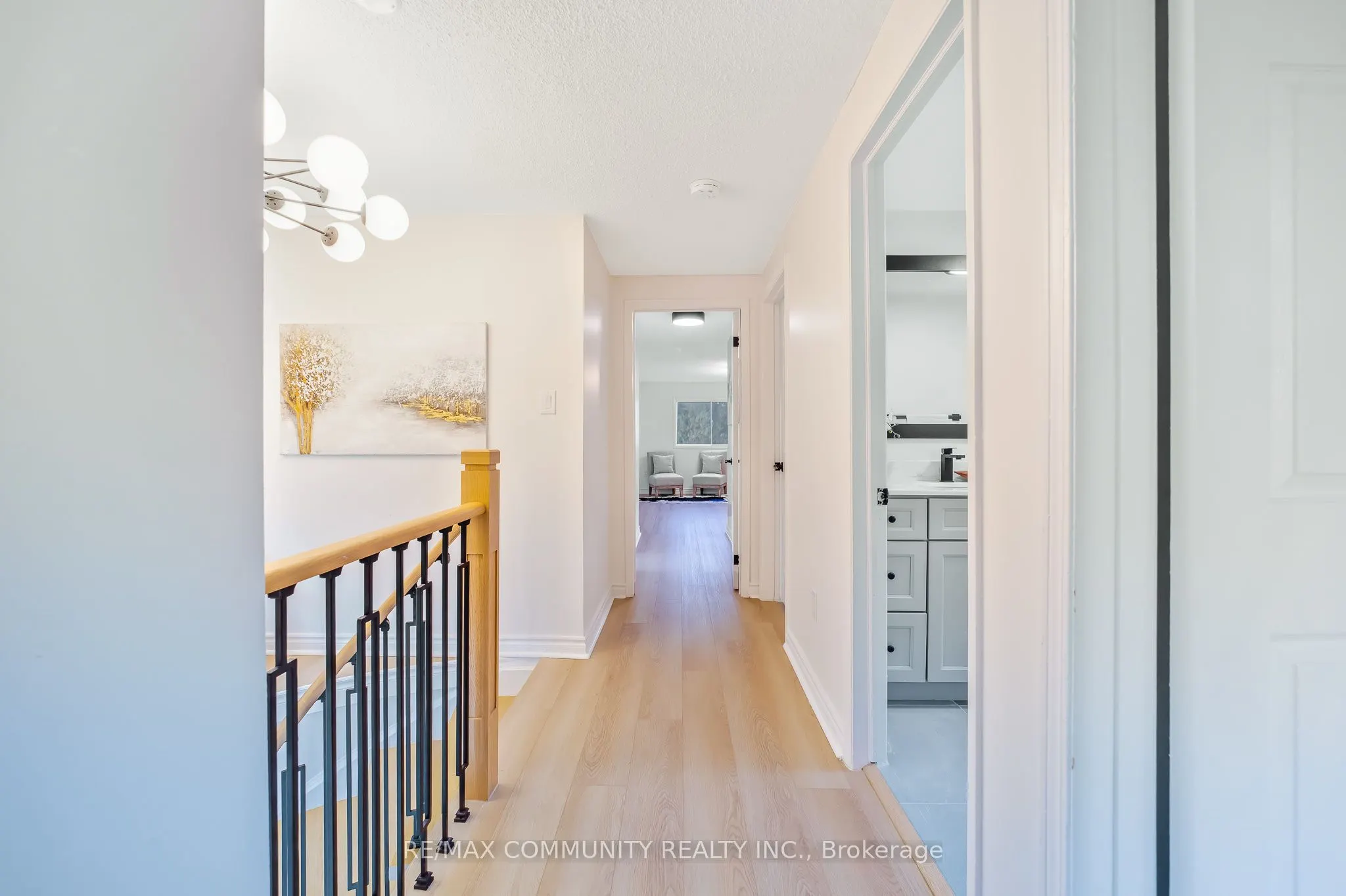 89 Hewitt Crescent
