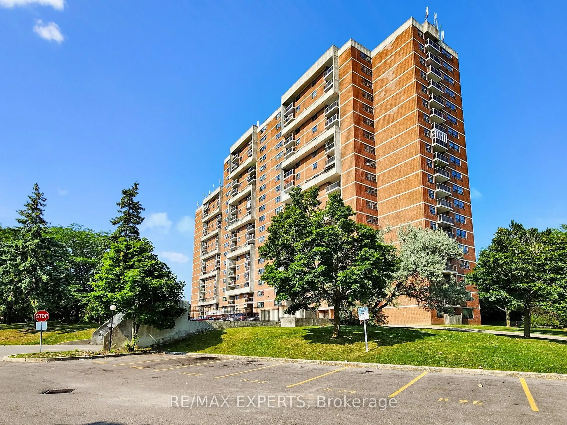 100 Wingarden Court, #410