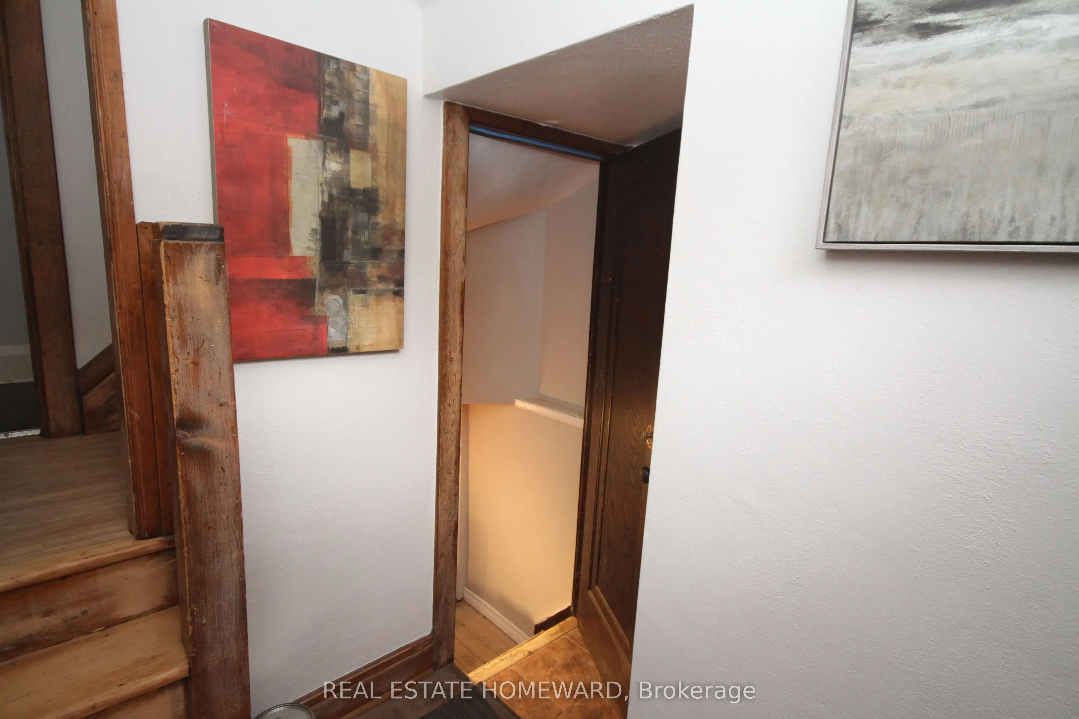 101 Kingsmount Park Road, #Lower