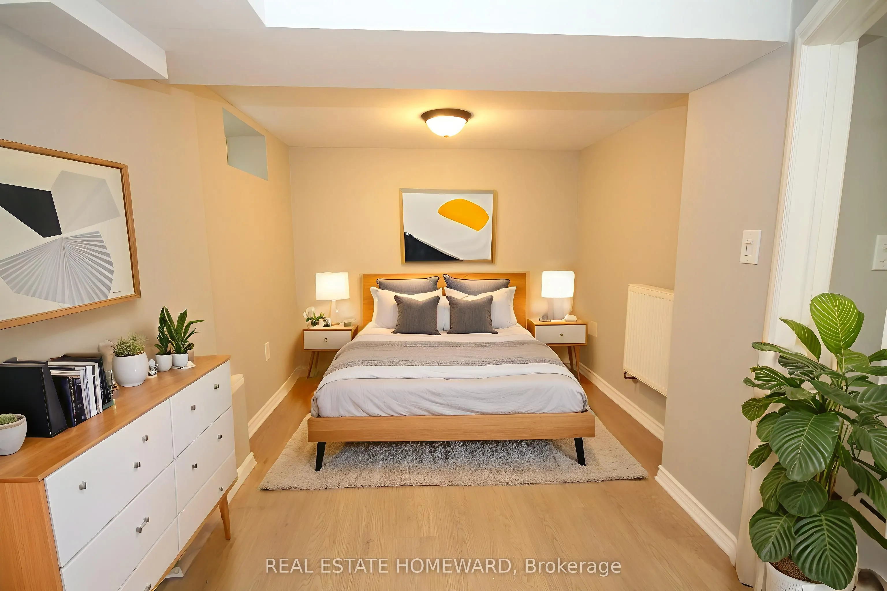 101 Kingsmount Park Road, #Lower