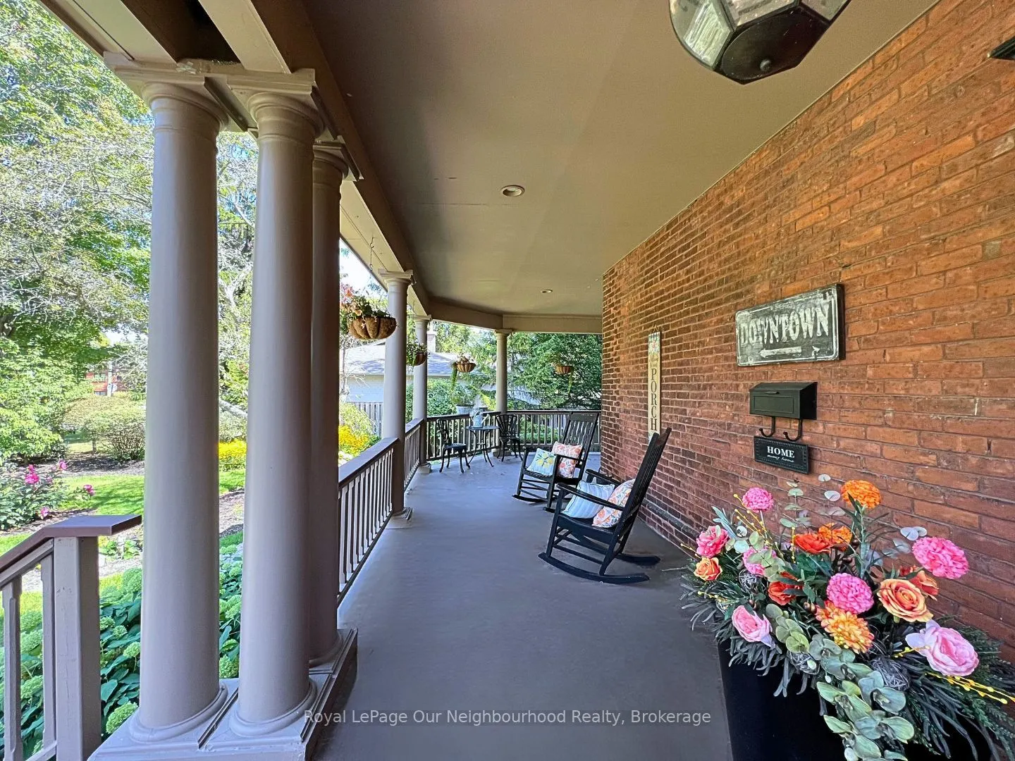 305 Trent Street W