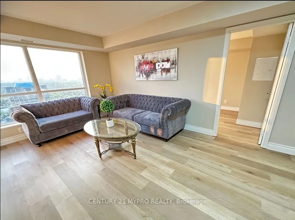 151 Village Green Square, #2506