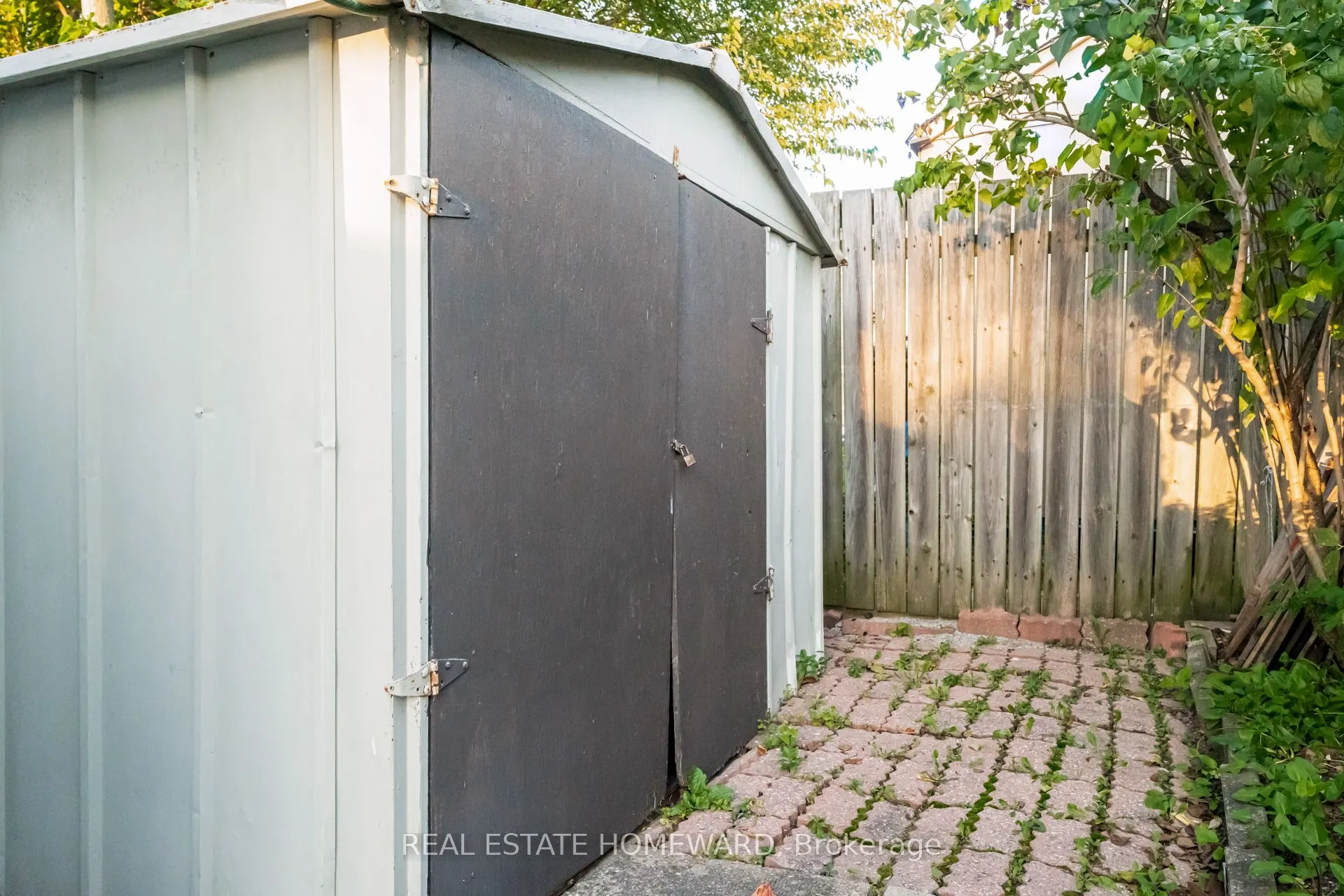 141 Brenda Crescent