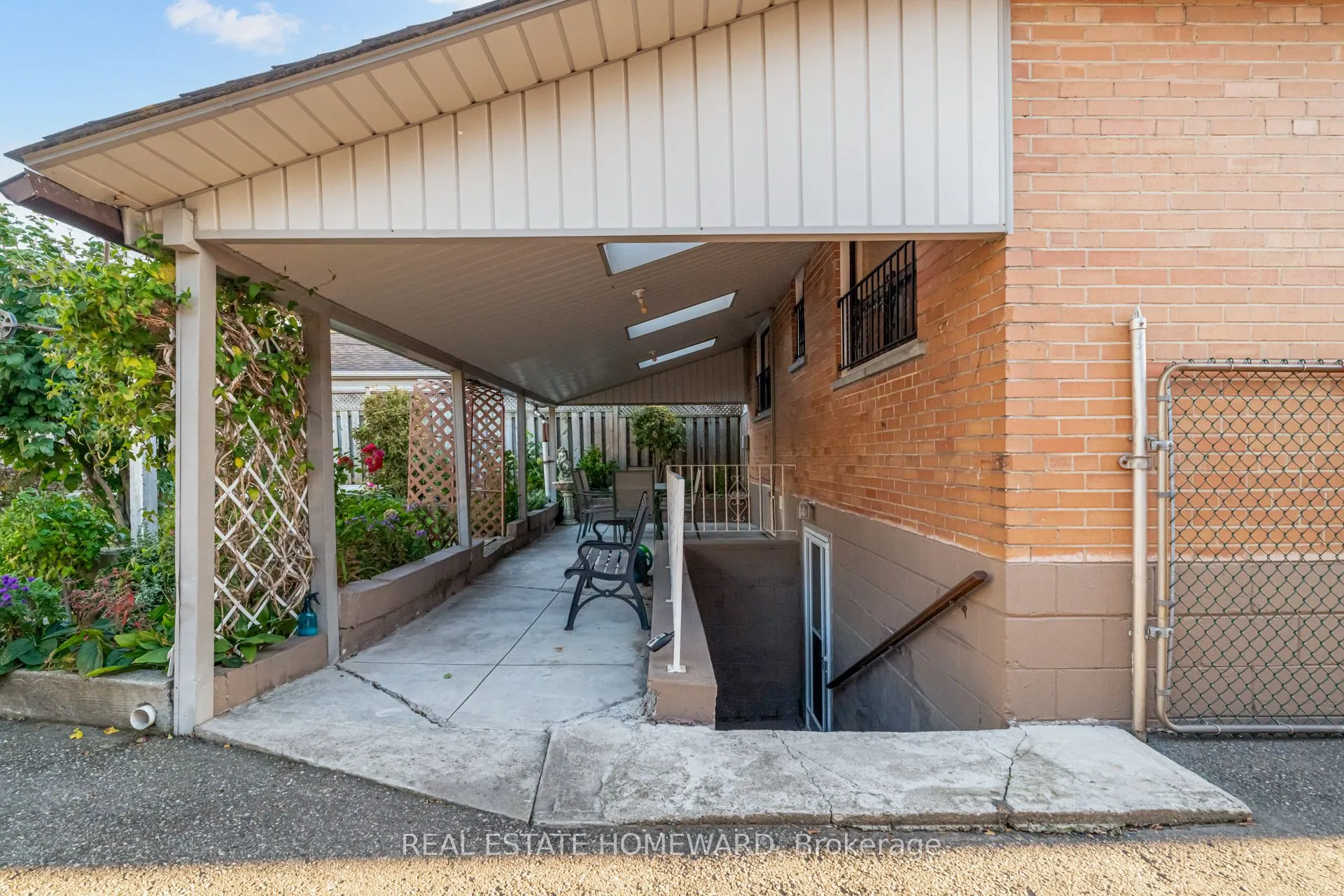 141 Brenda Crescent