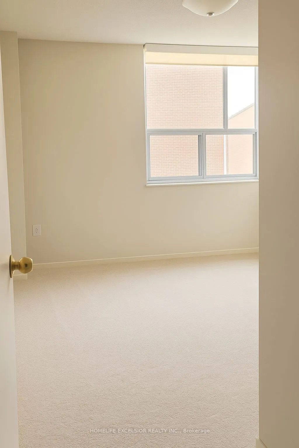 4064 Lawrence Avenue, #514