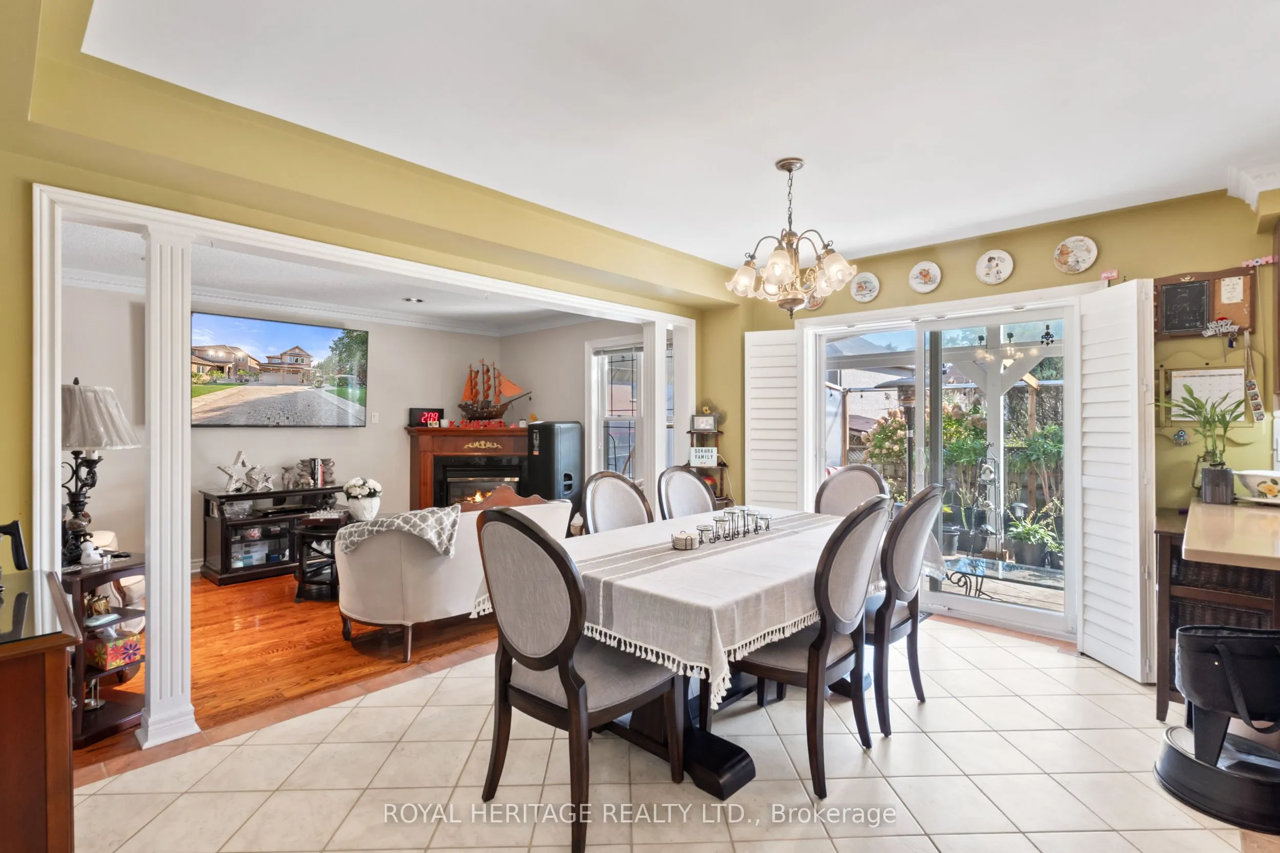 1101 Gossamer Drive