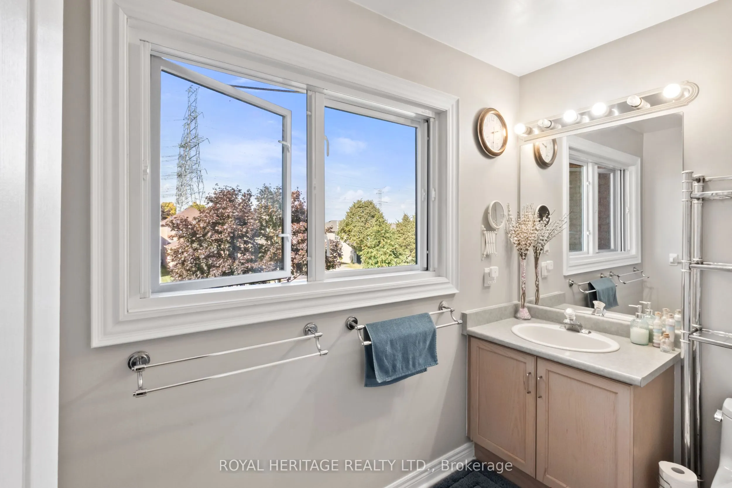 1101 Gossamer Drive