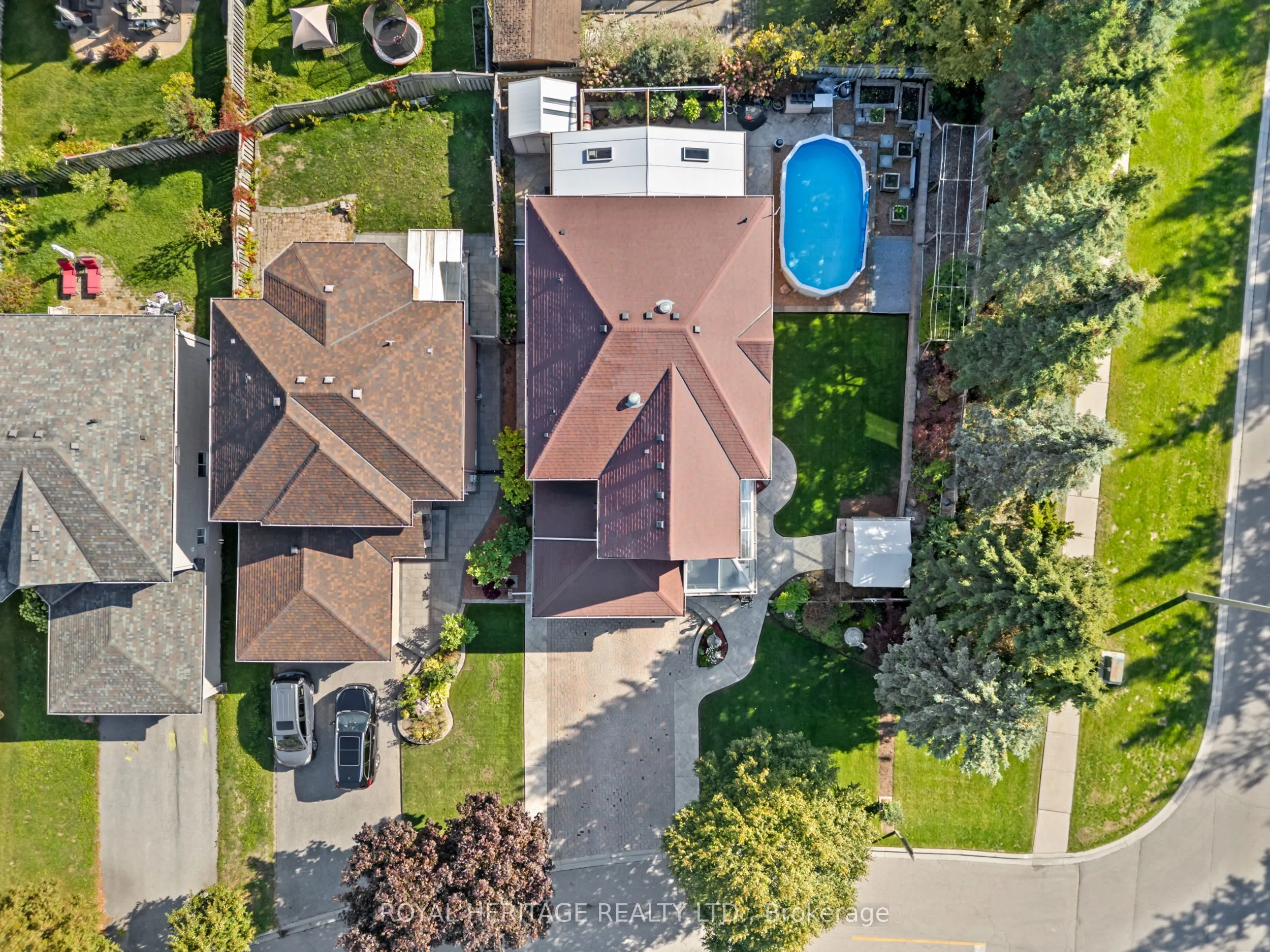 1101 Gossamer Drive