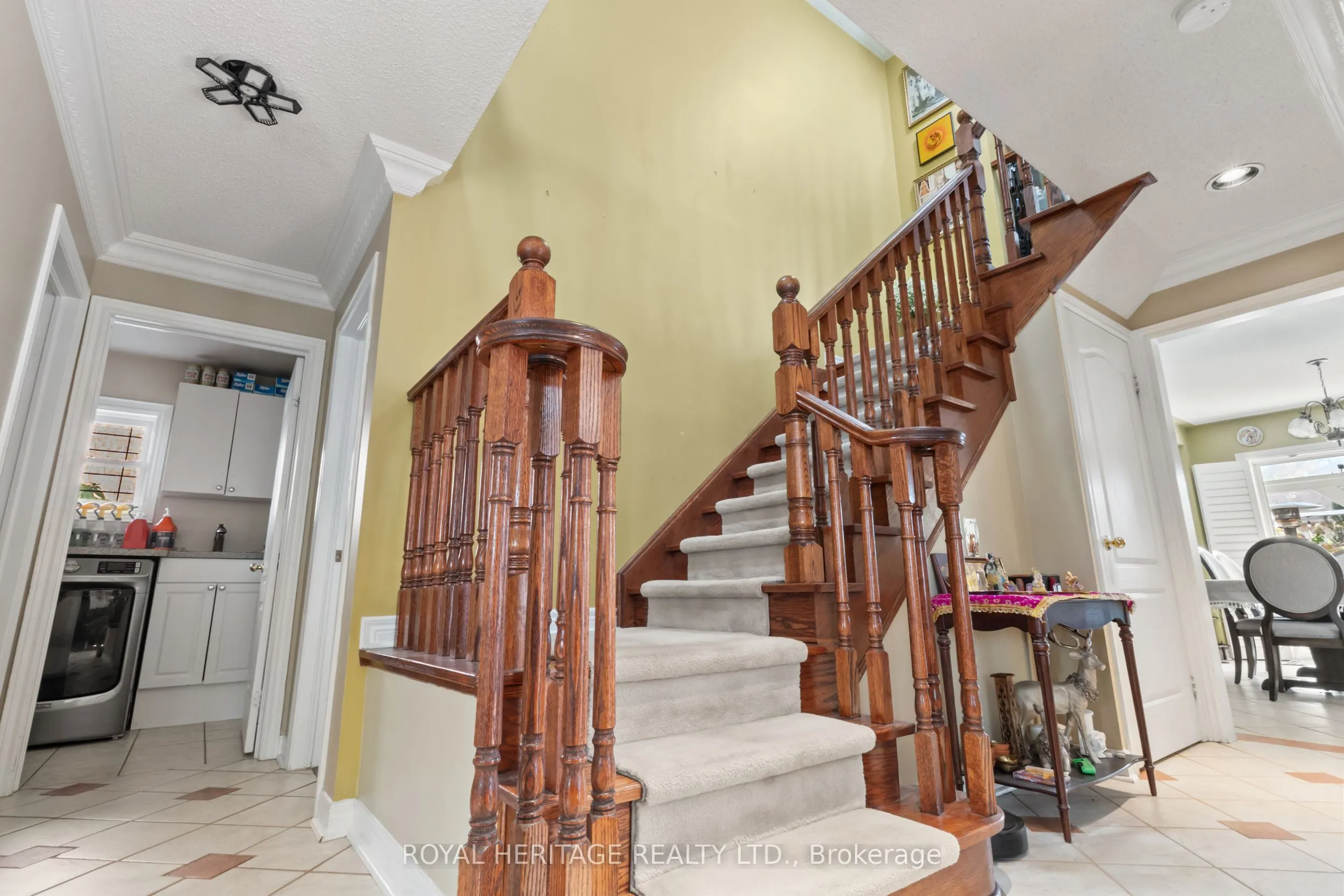 1101 Gossamer Drive