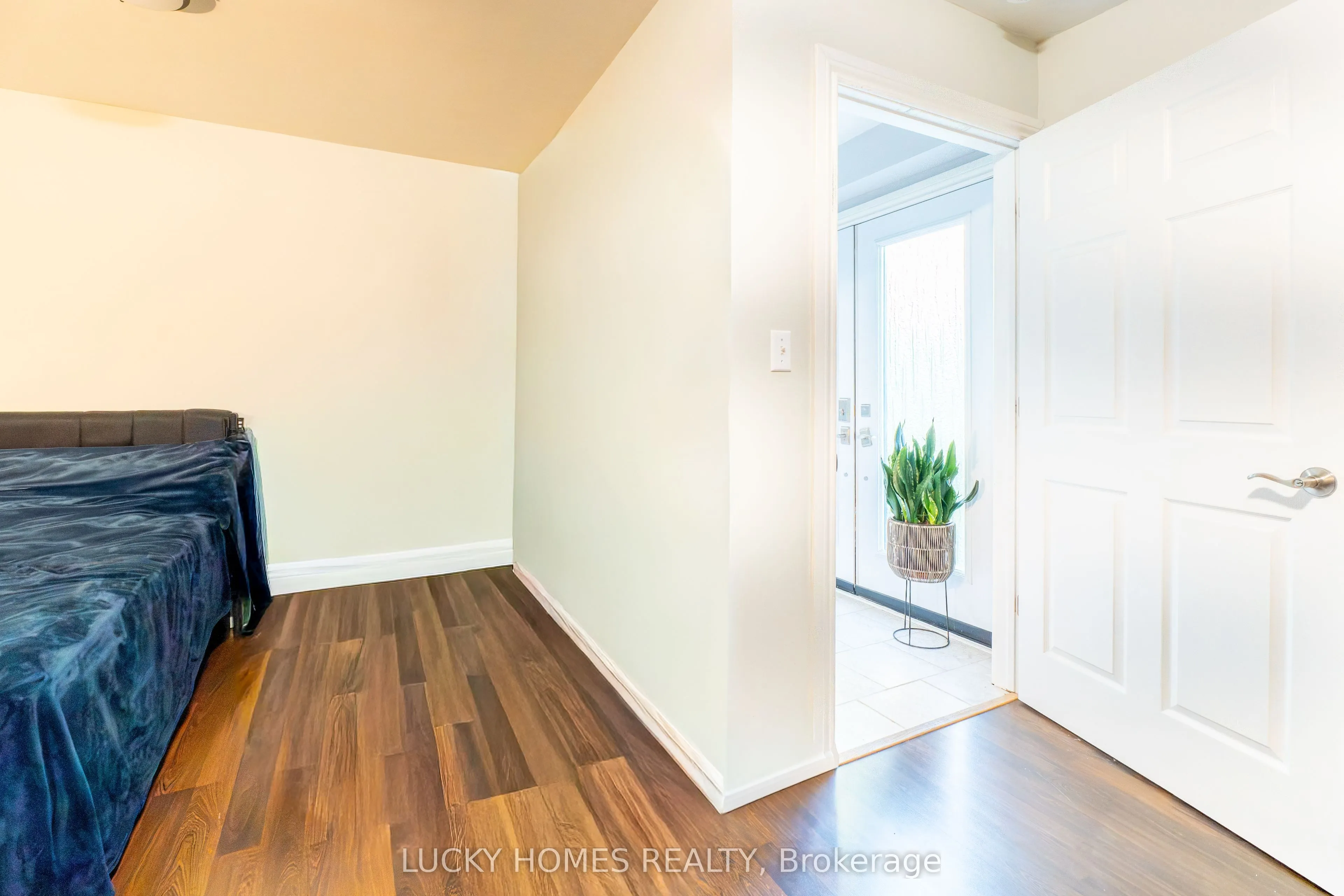 101 Meadowview Boulevard