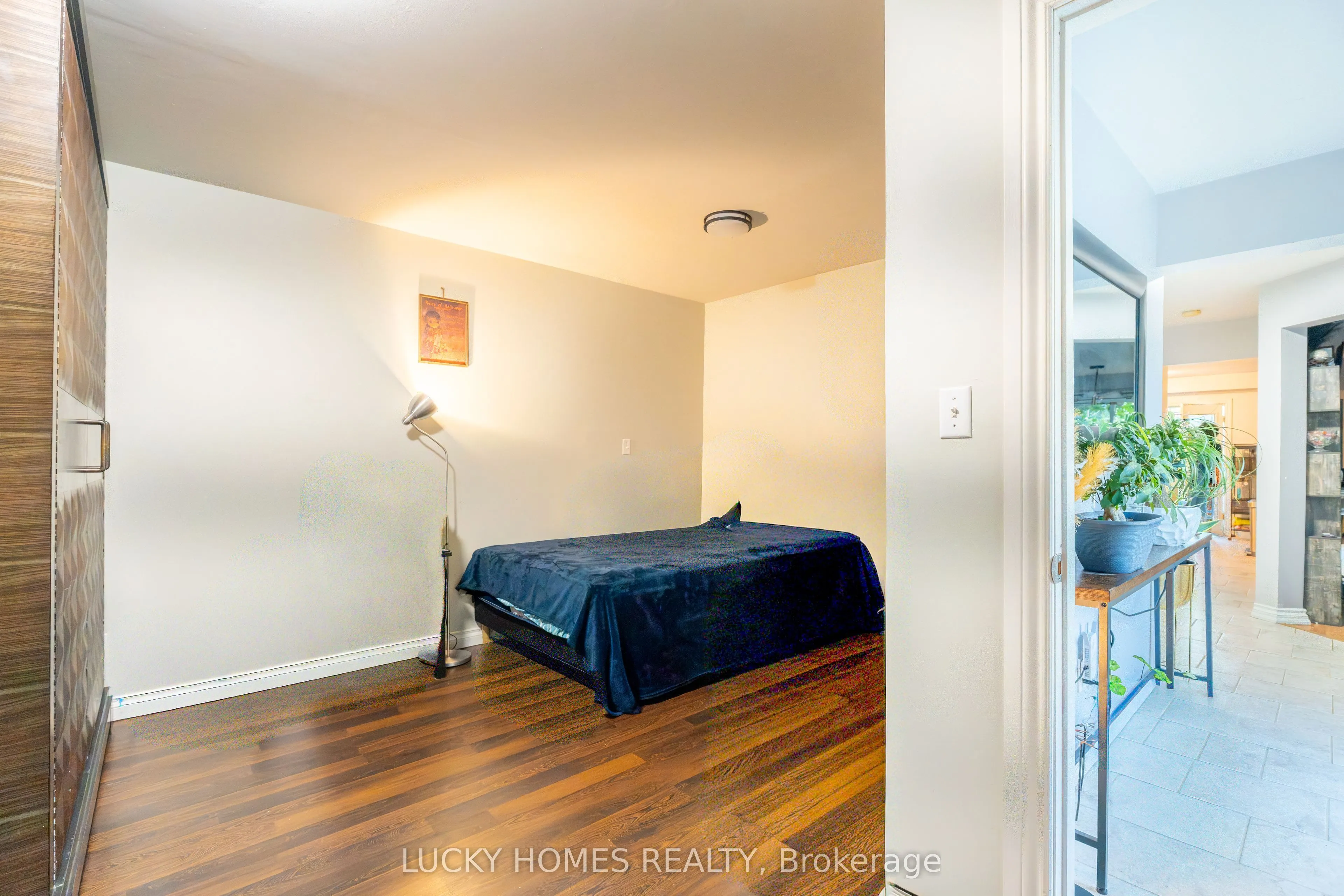 101 Meadowview Boulevard