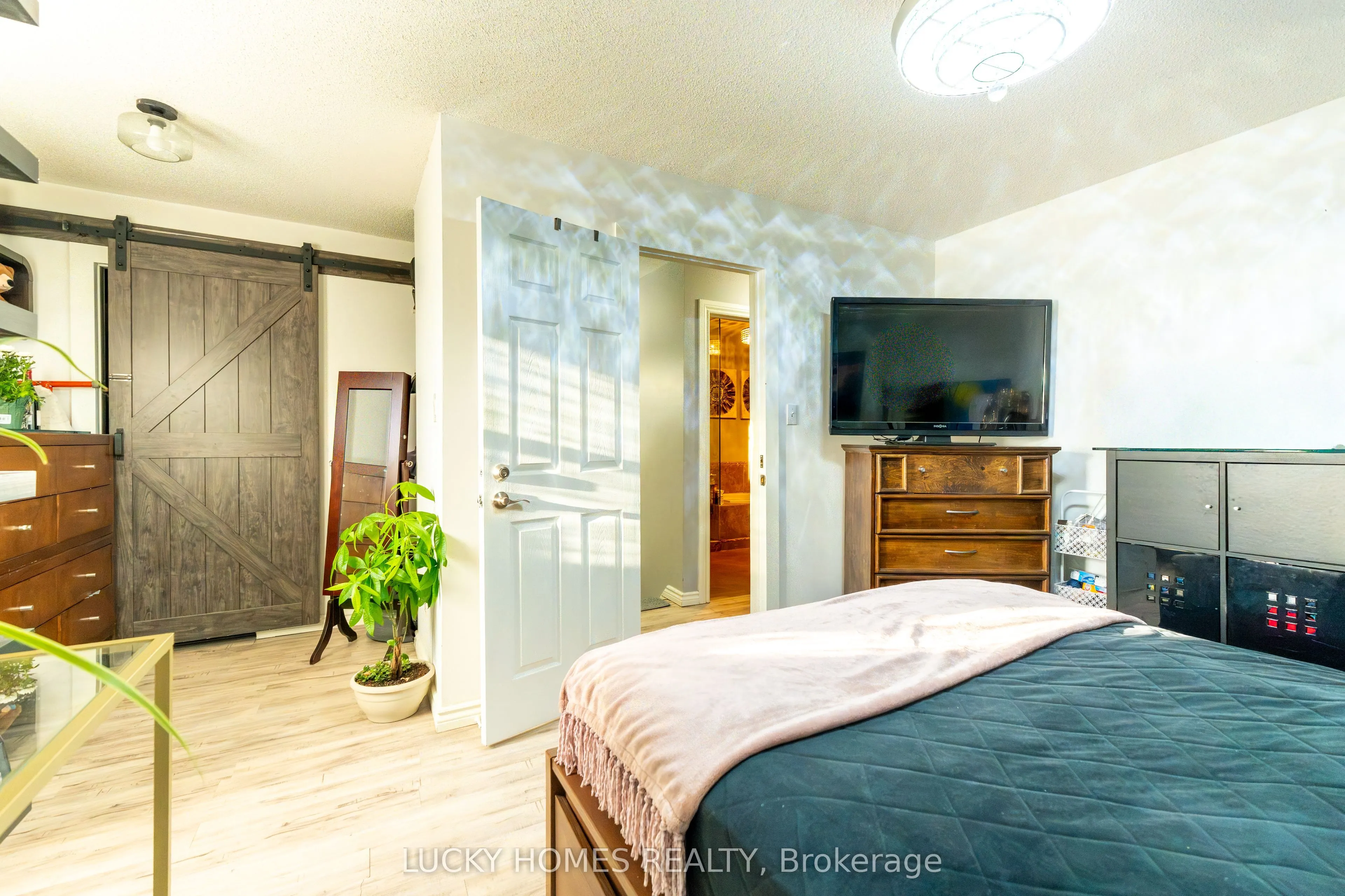 101 Meadowview Boulevard