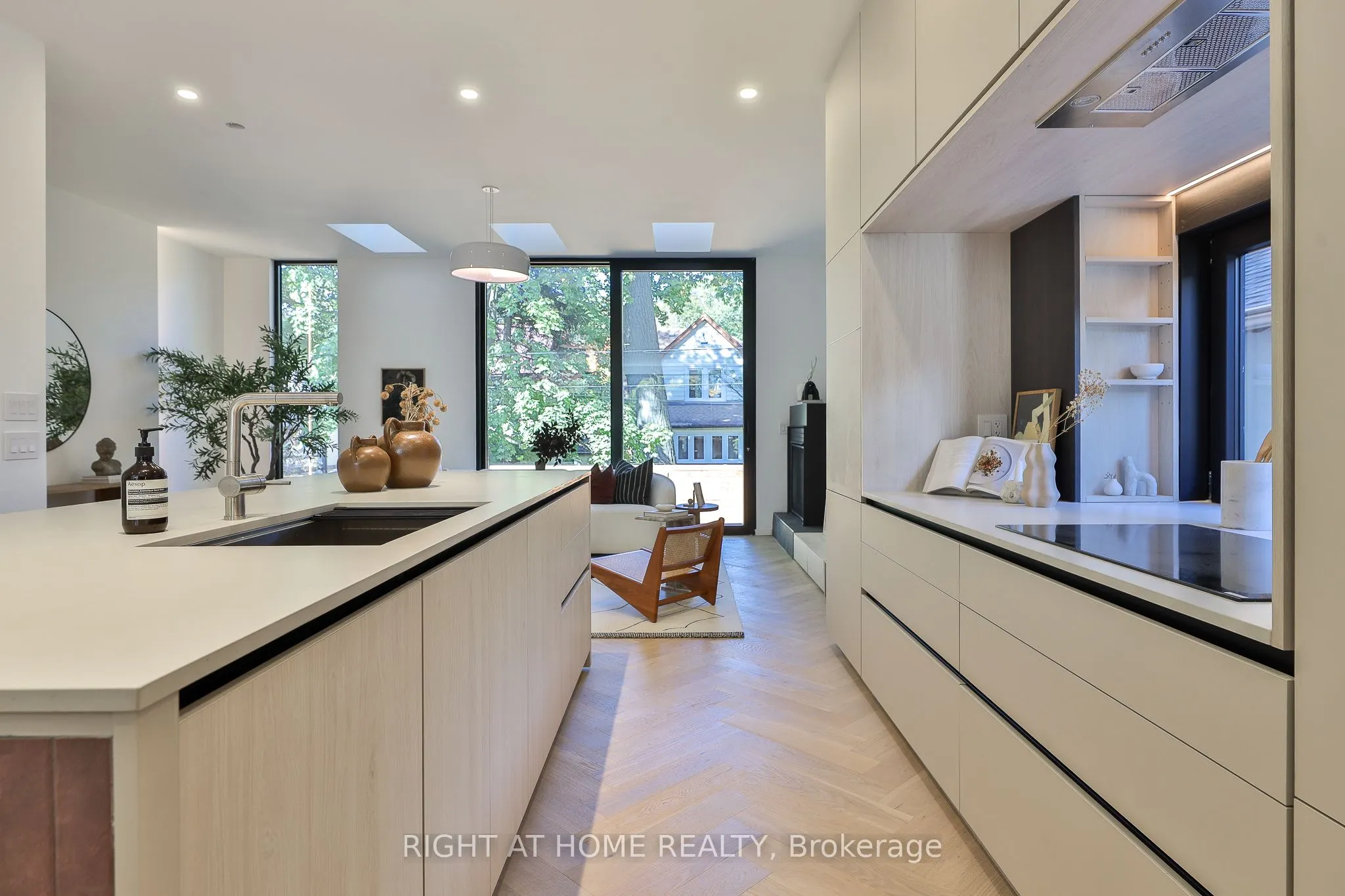 22 Duart Park Road