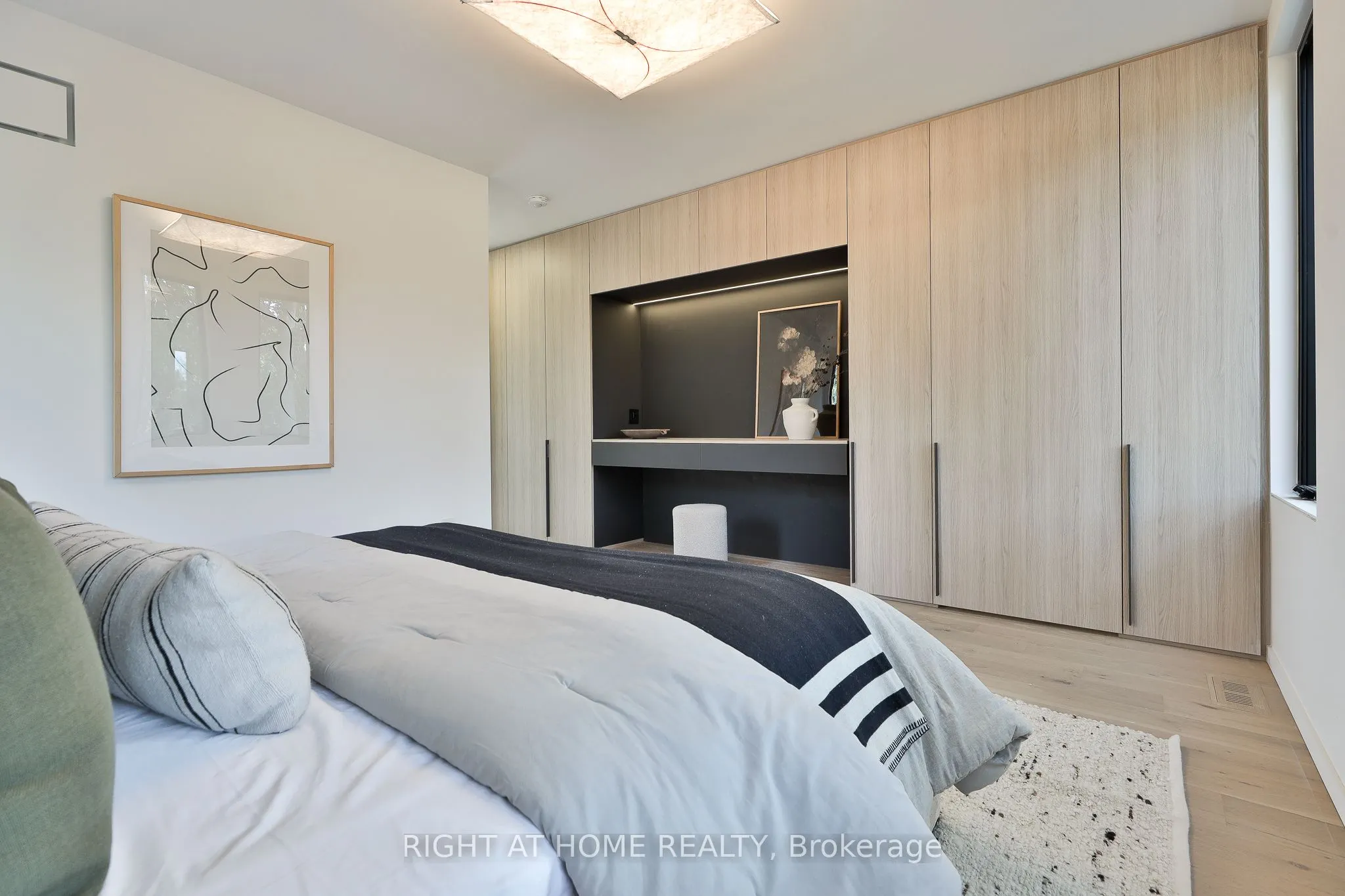 22 Duart Park Road