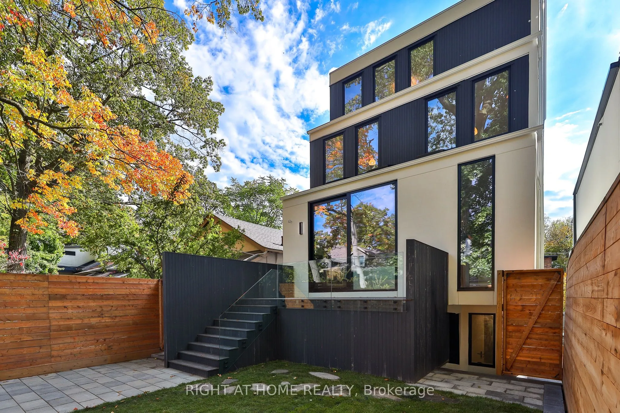 22 Duart Park Road