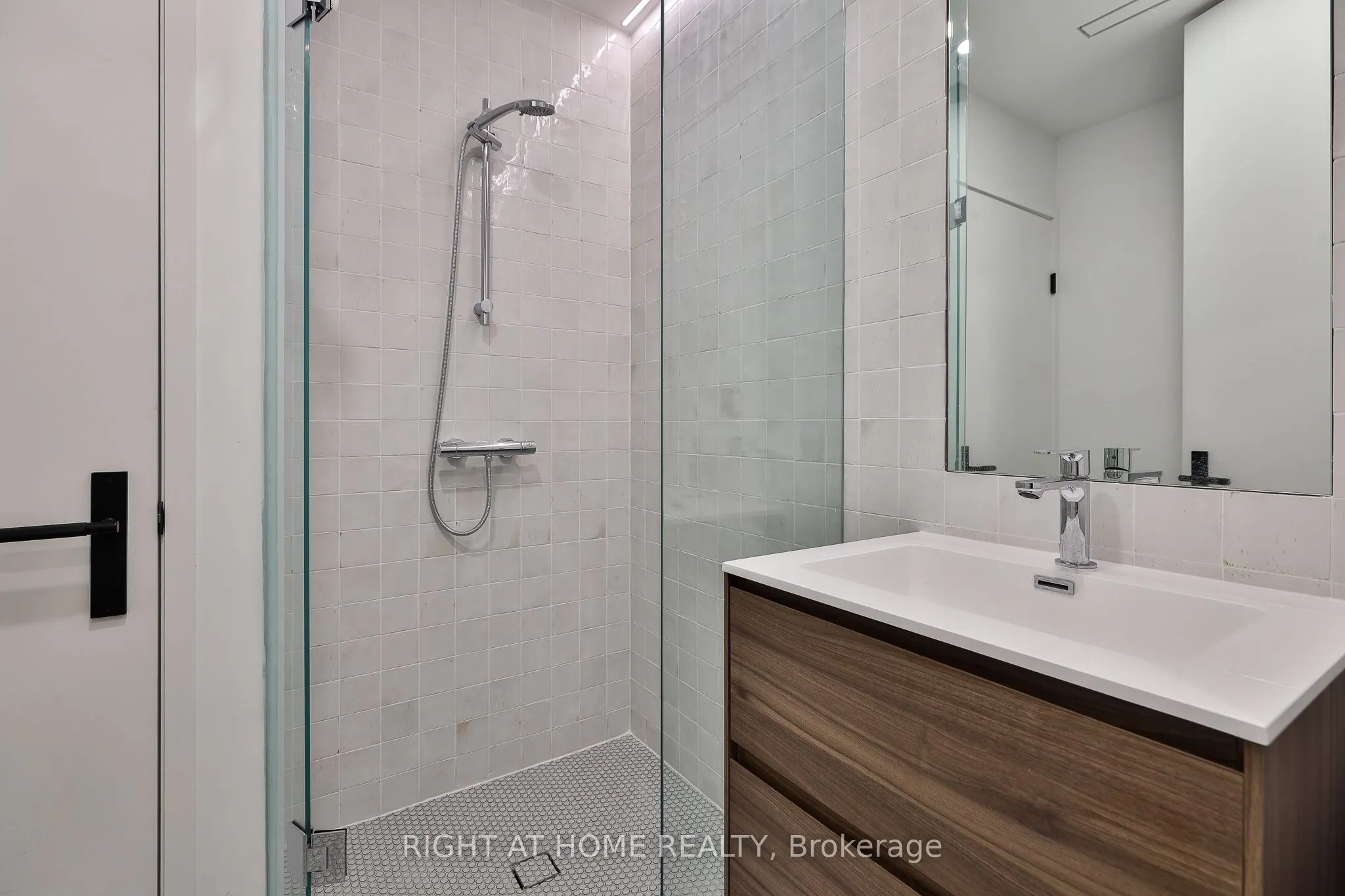 22 Duart Park Road