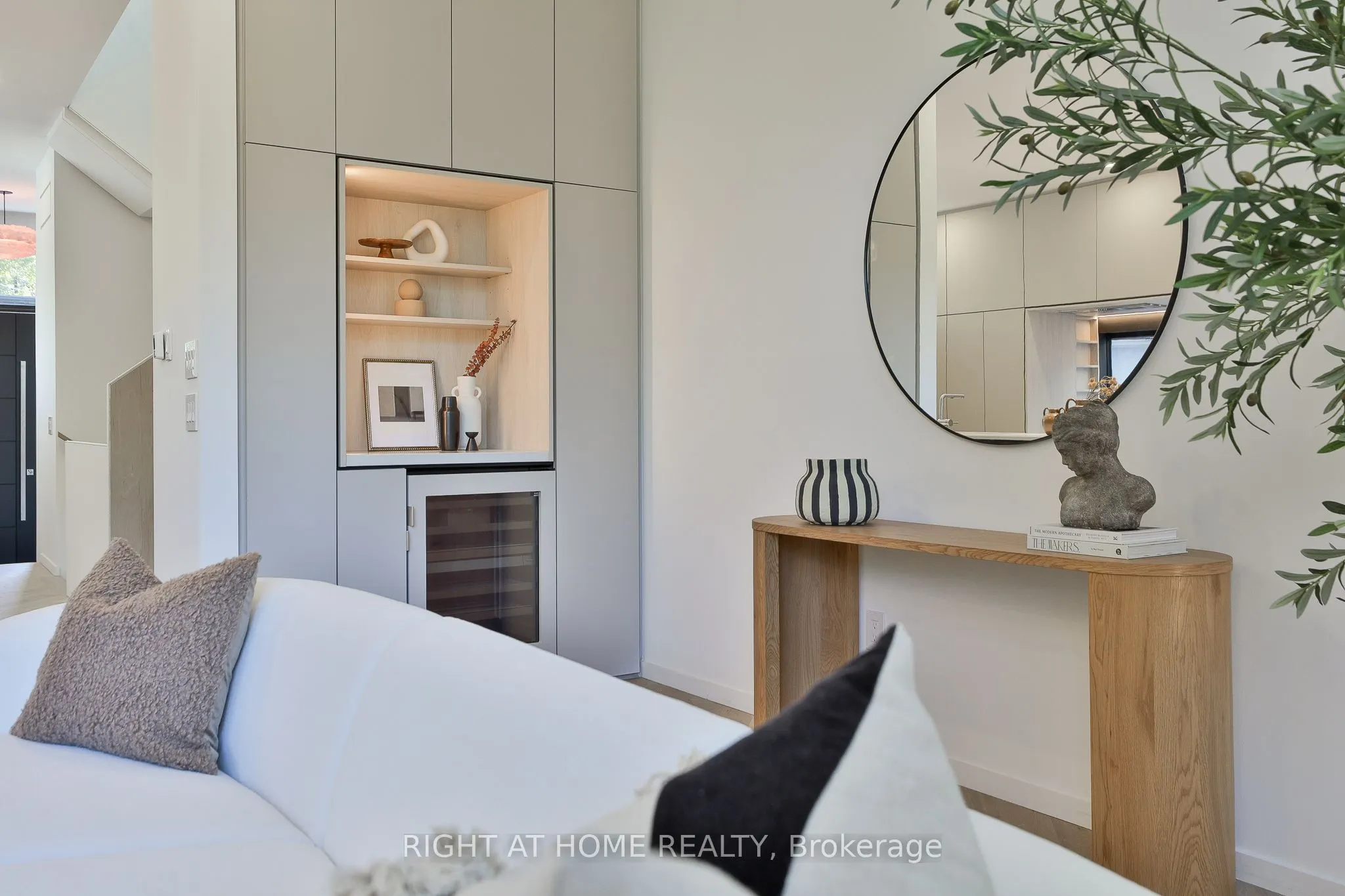 22 Duart Park Road