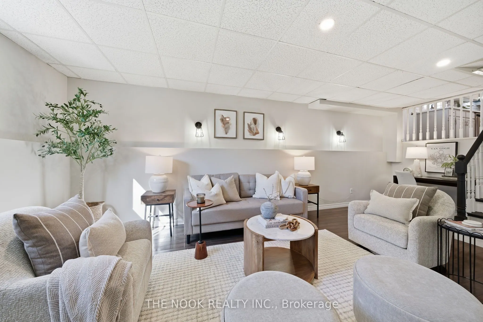 90 Centerfield Drive