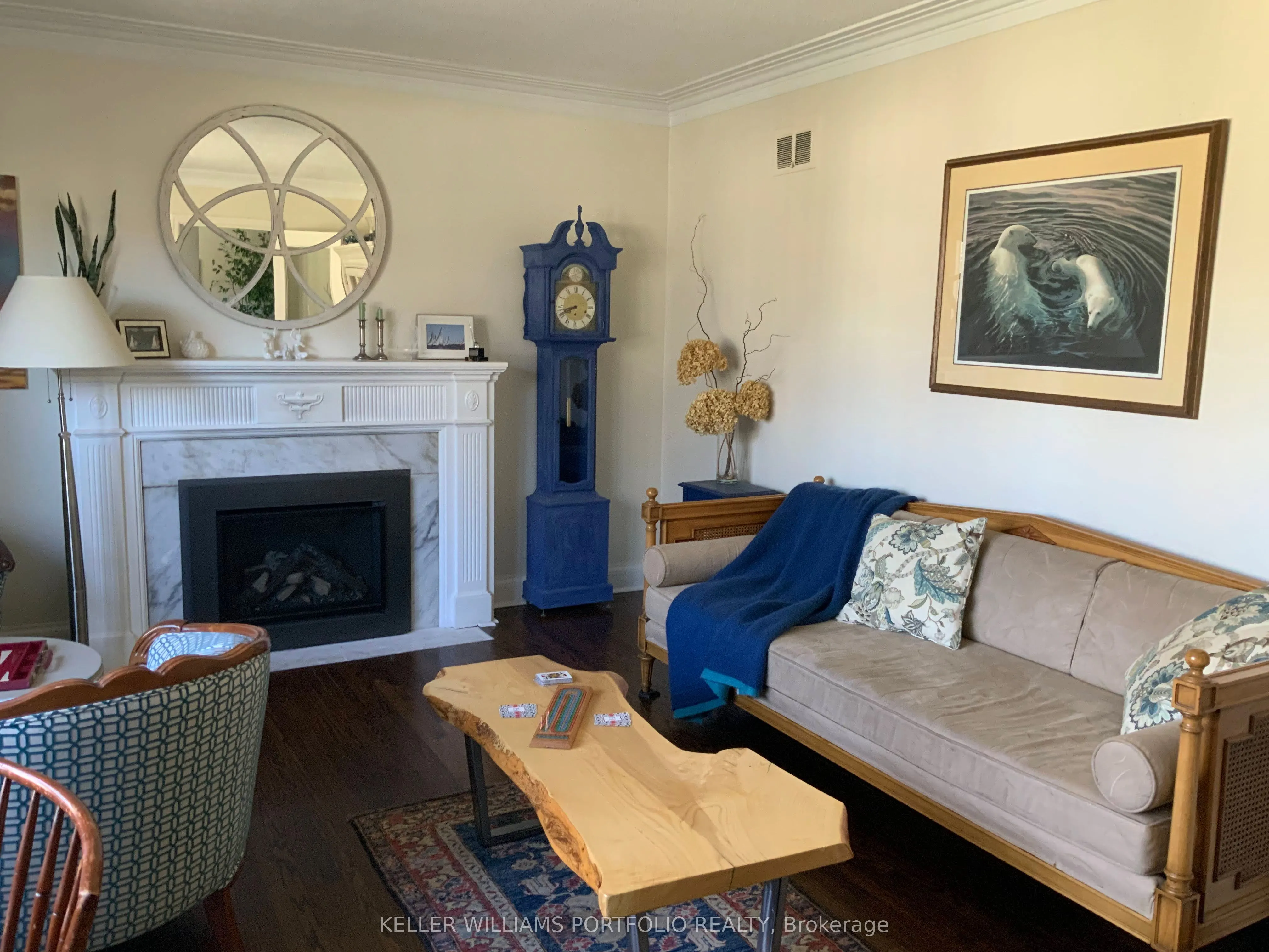 27 Wood Glen Road