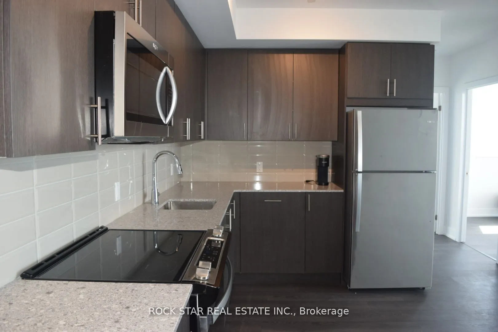 2550 Simcoe Street N, #1717