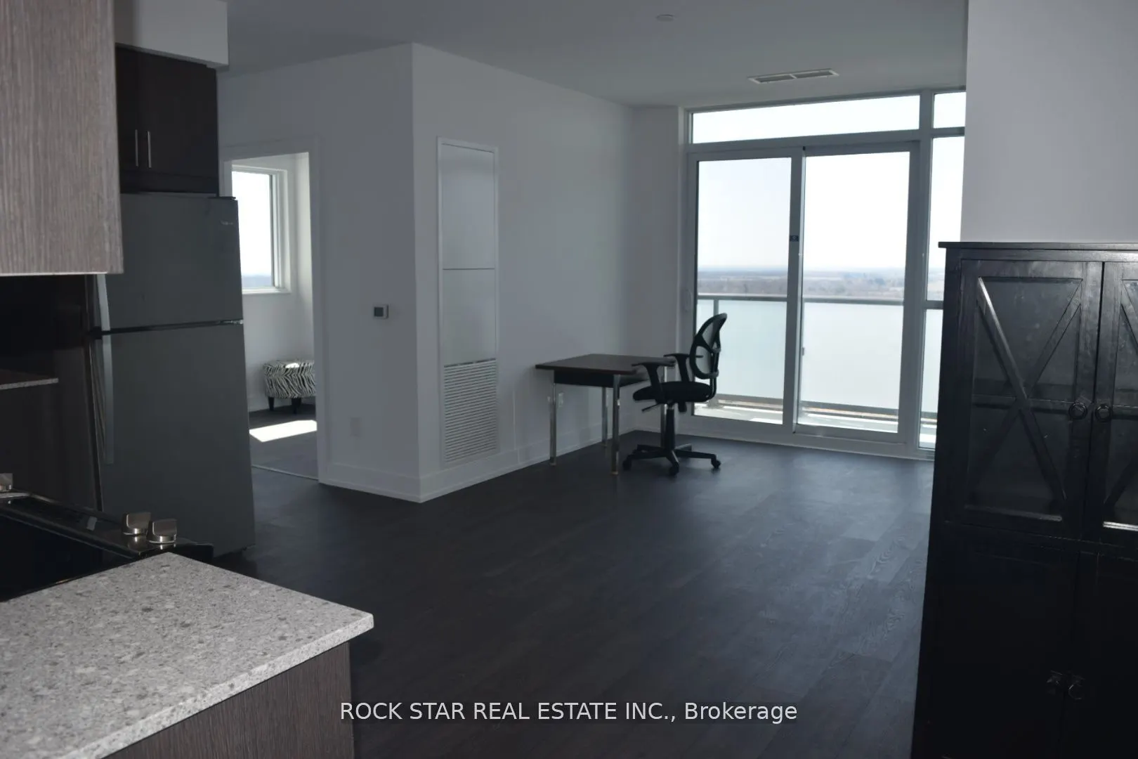 2550 Simcoe Street N, #1717