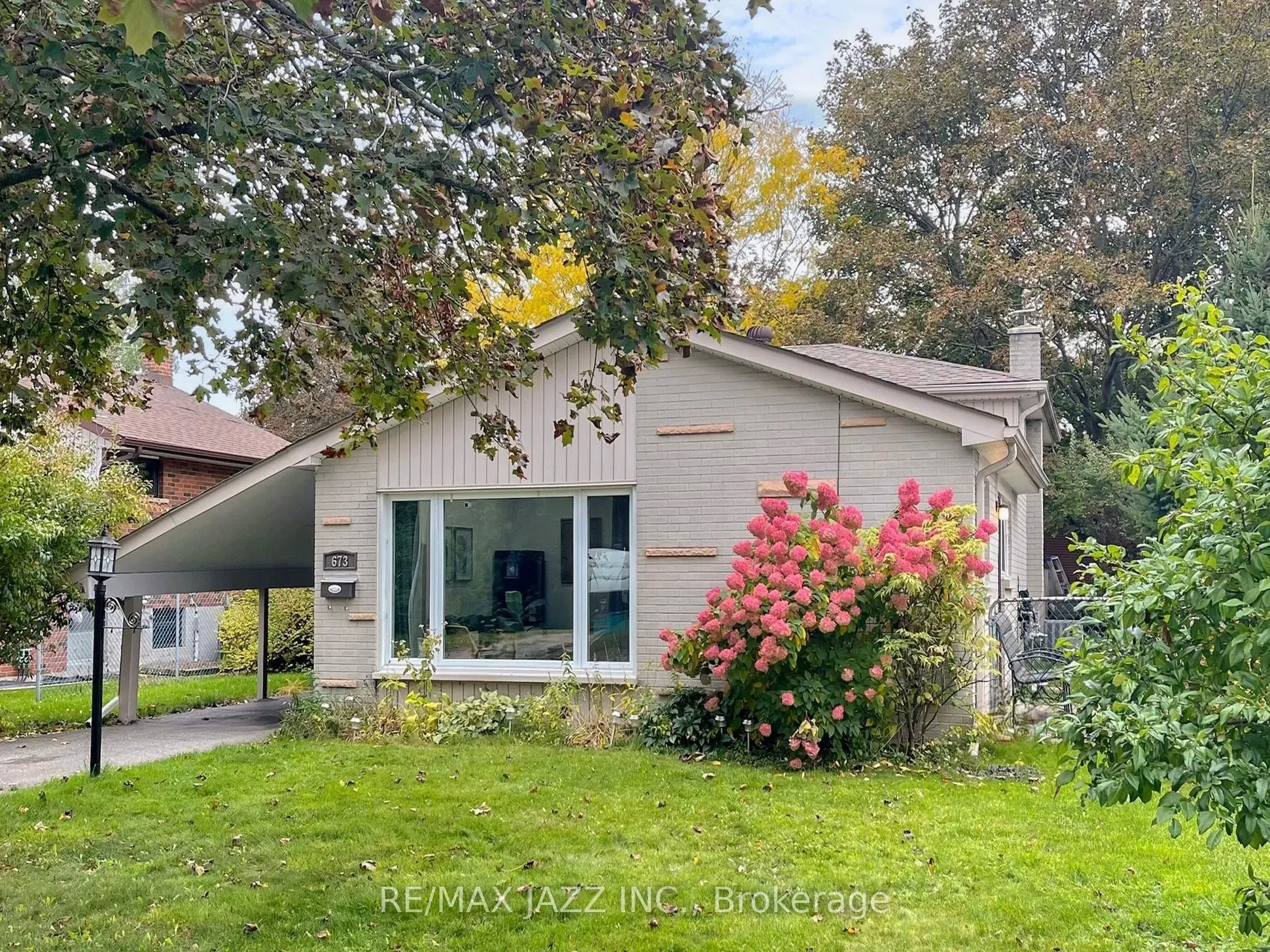 673 Lansdowne Drive