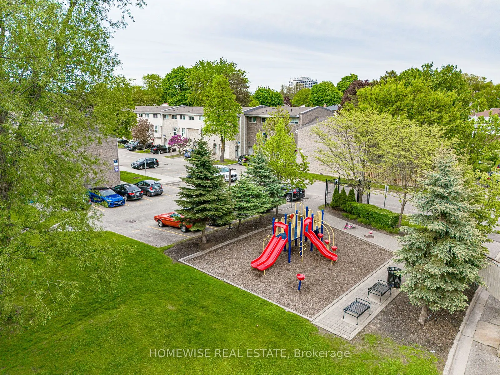 570 Waverly Street N, #28
