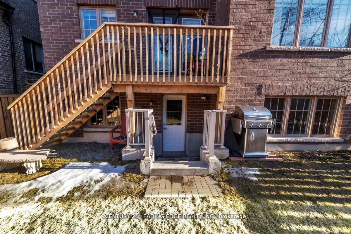 47 Crombie Street