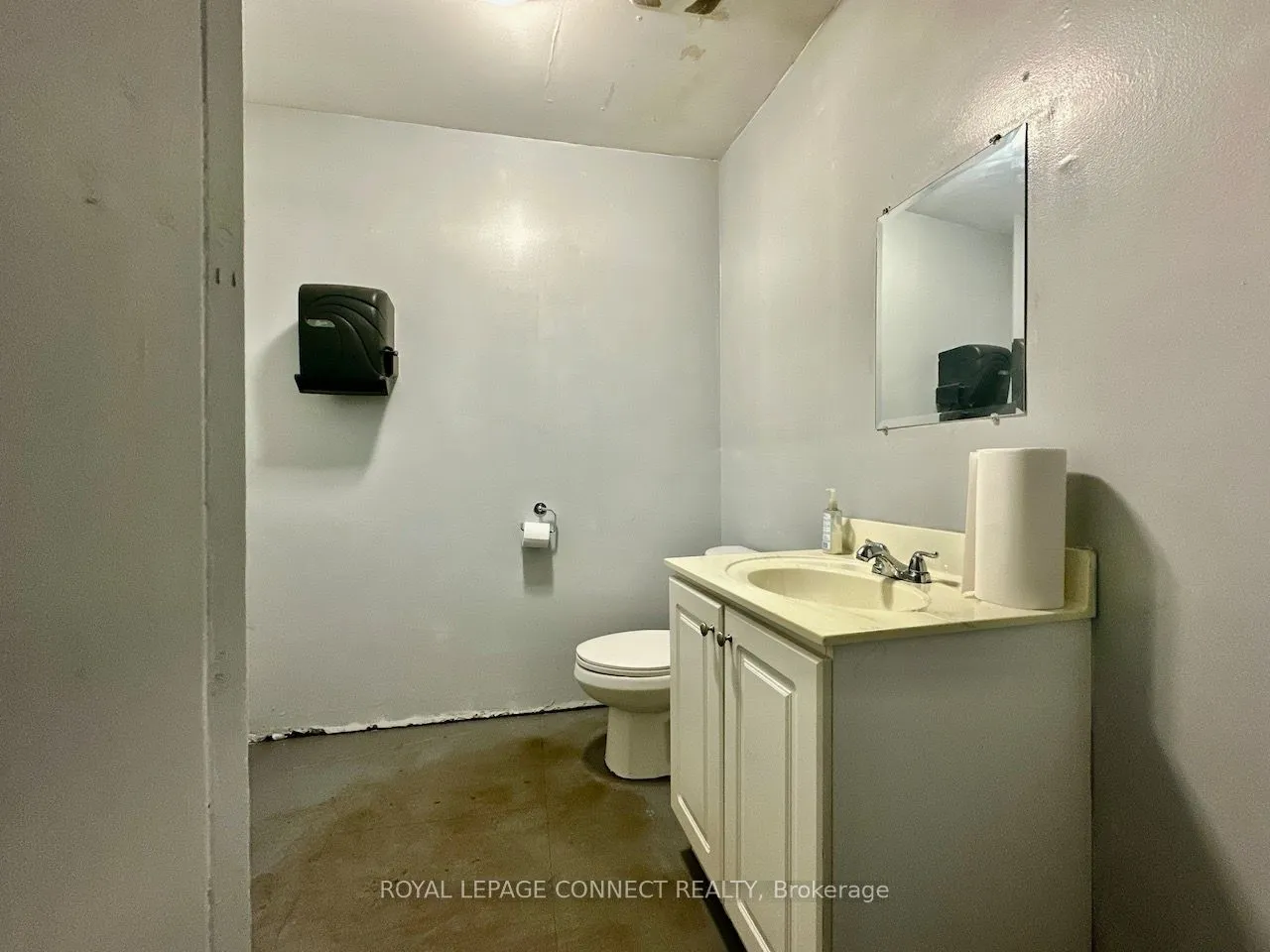 518 Centennial Road N, #1
