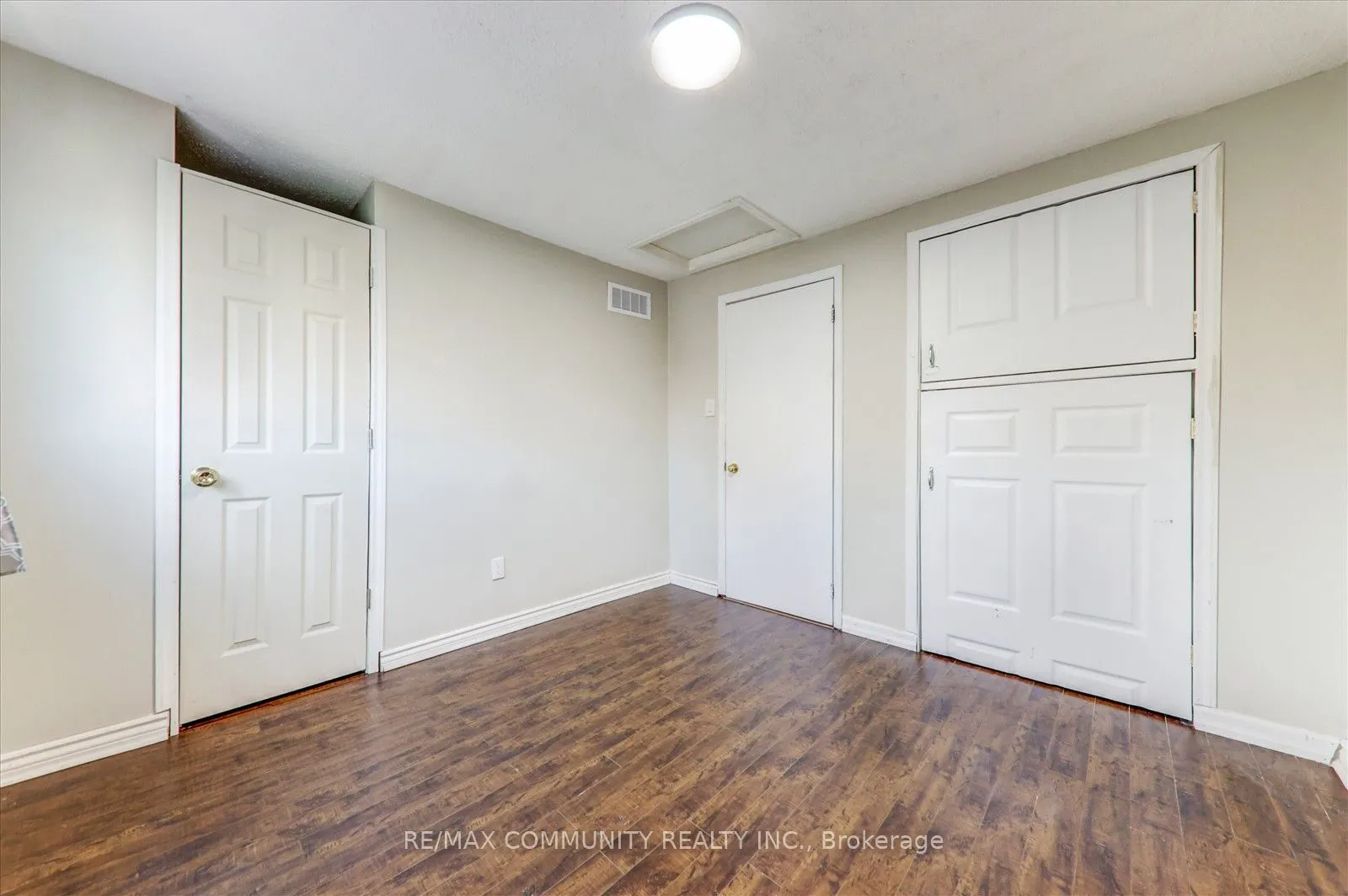 7 Adams Drive
