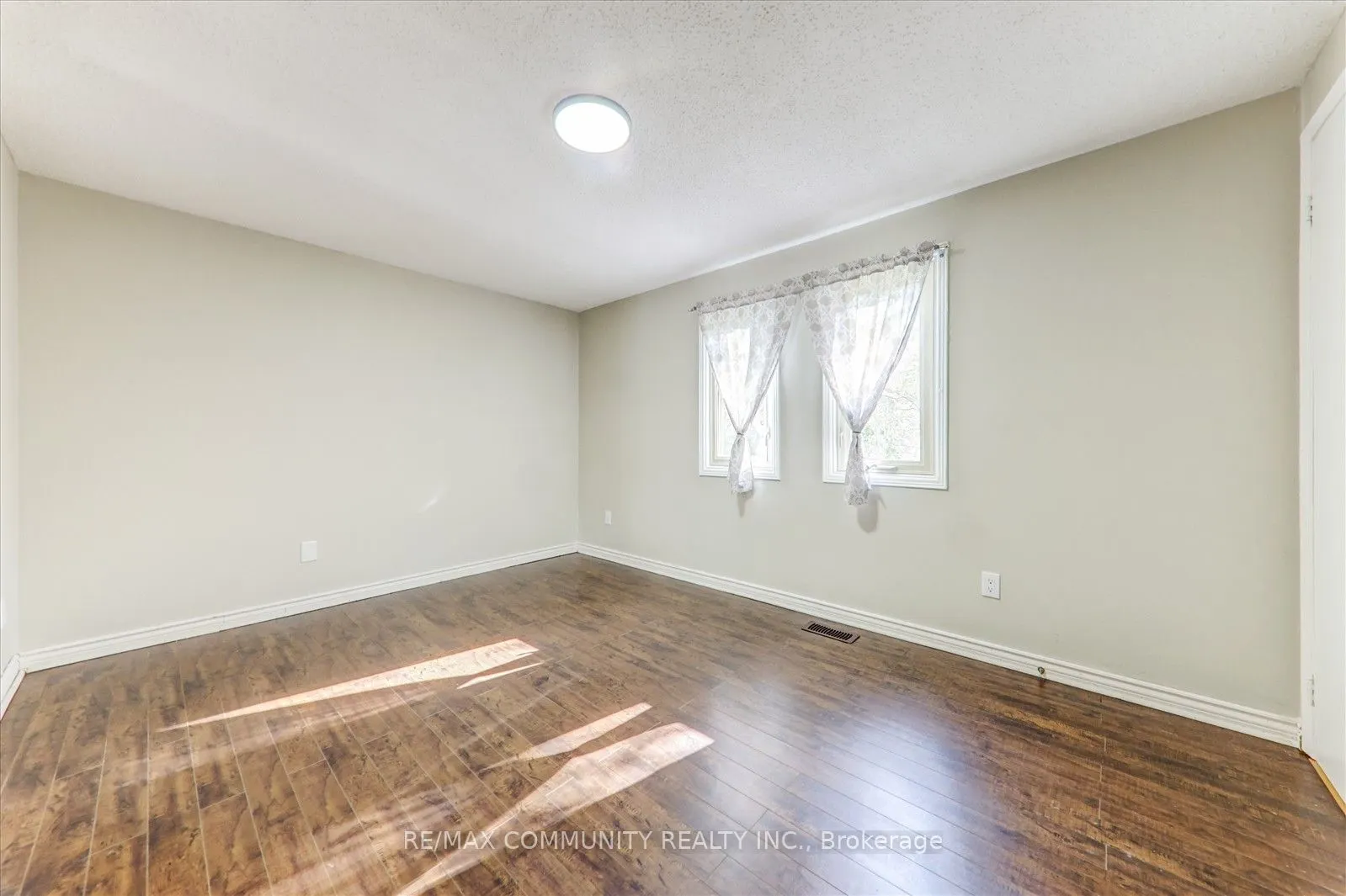7 Adams Drive