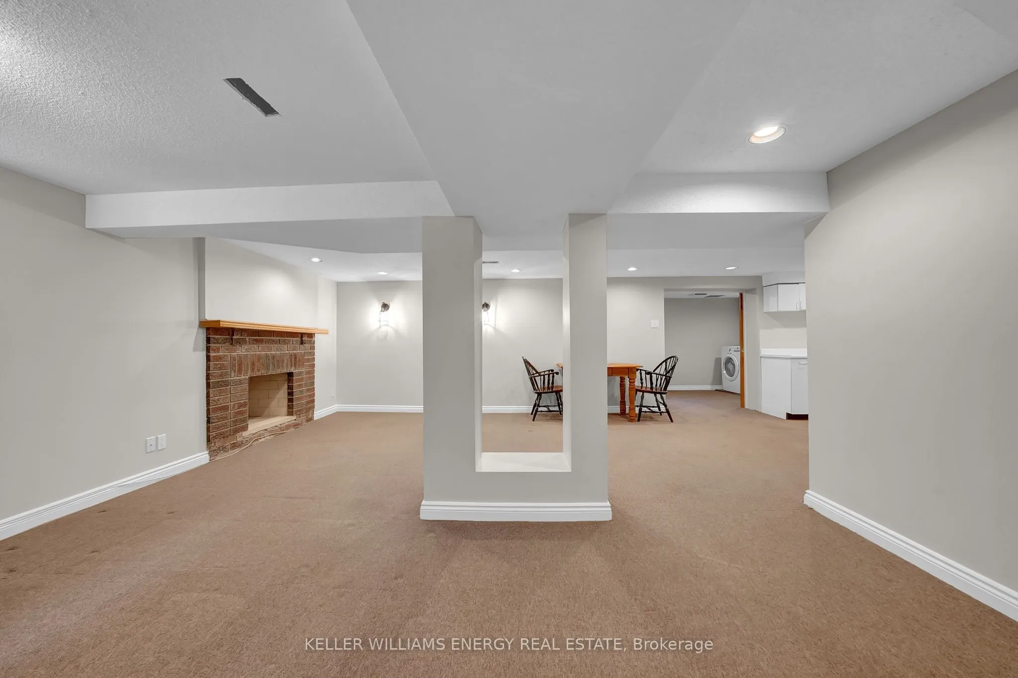 66 Rotherglen Road S