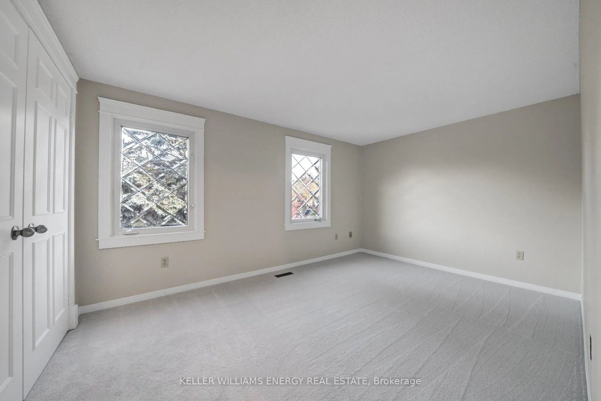 66 Rotherglen Road S
