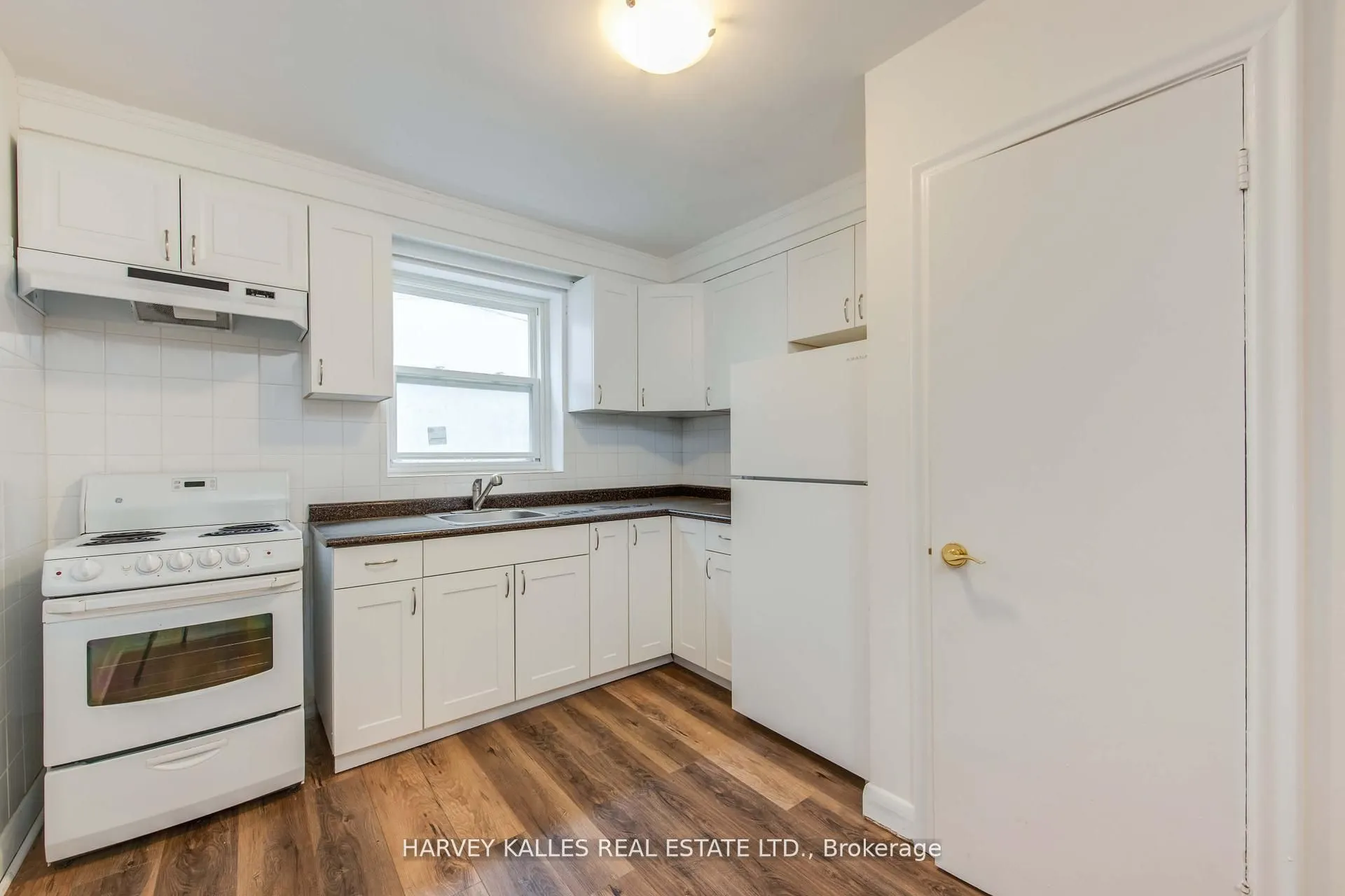 2905 St Clair Avenue E, #11
