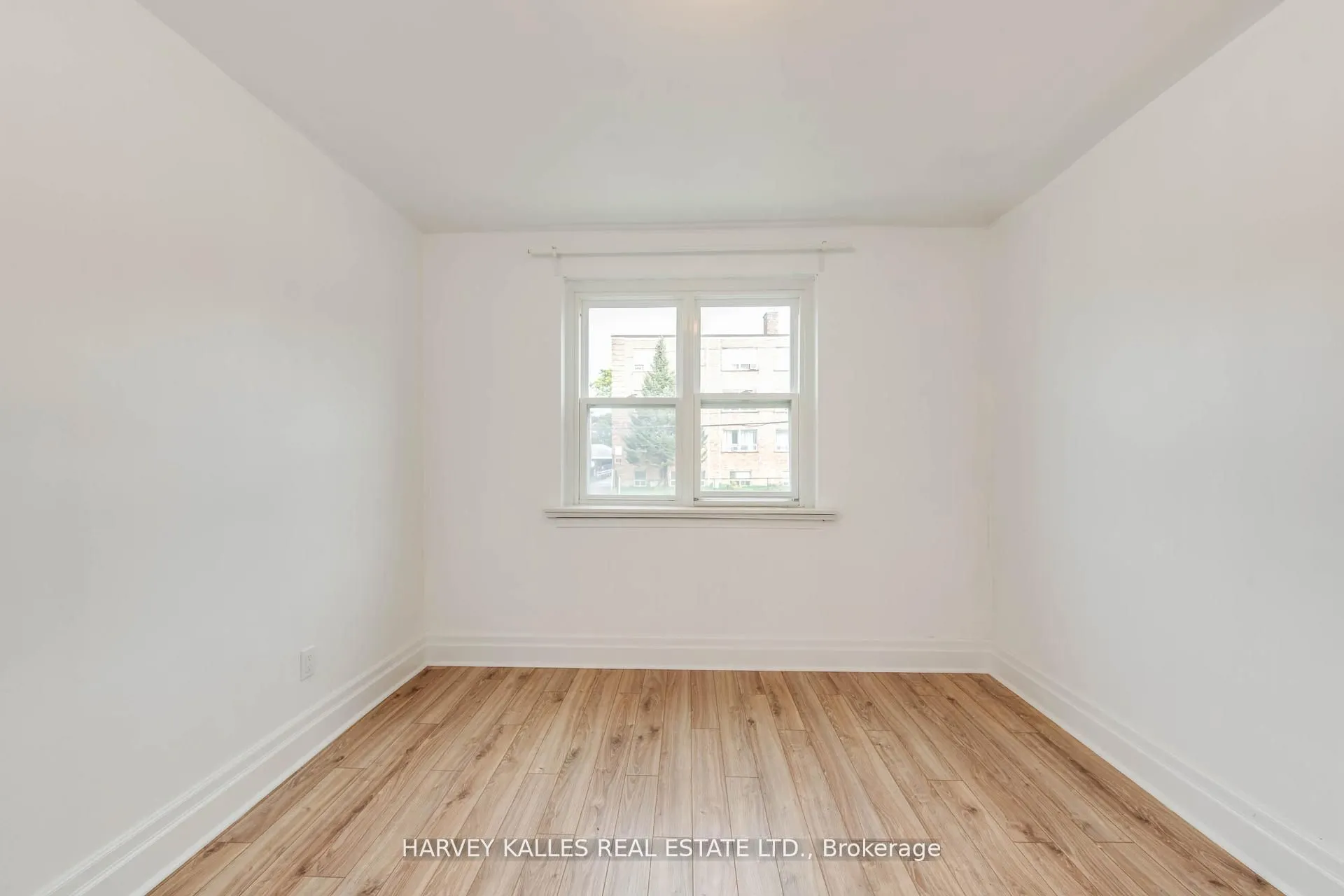 2905 St Clair Avenue E, #11