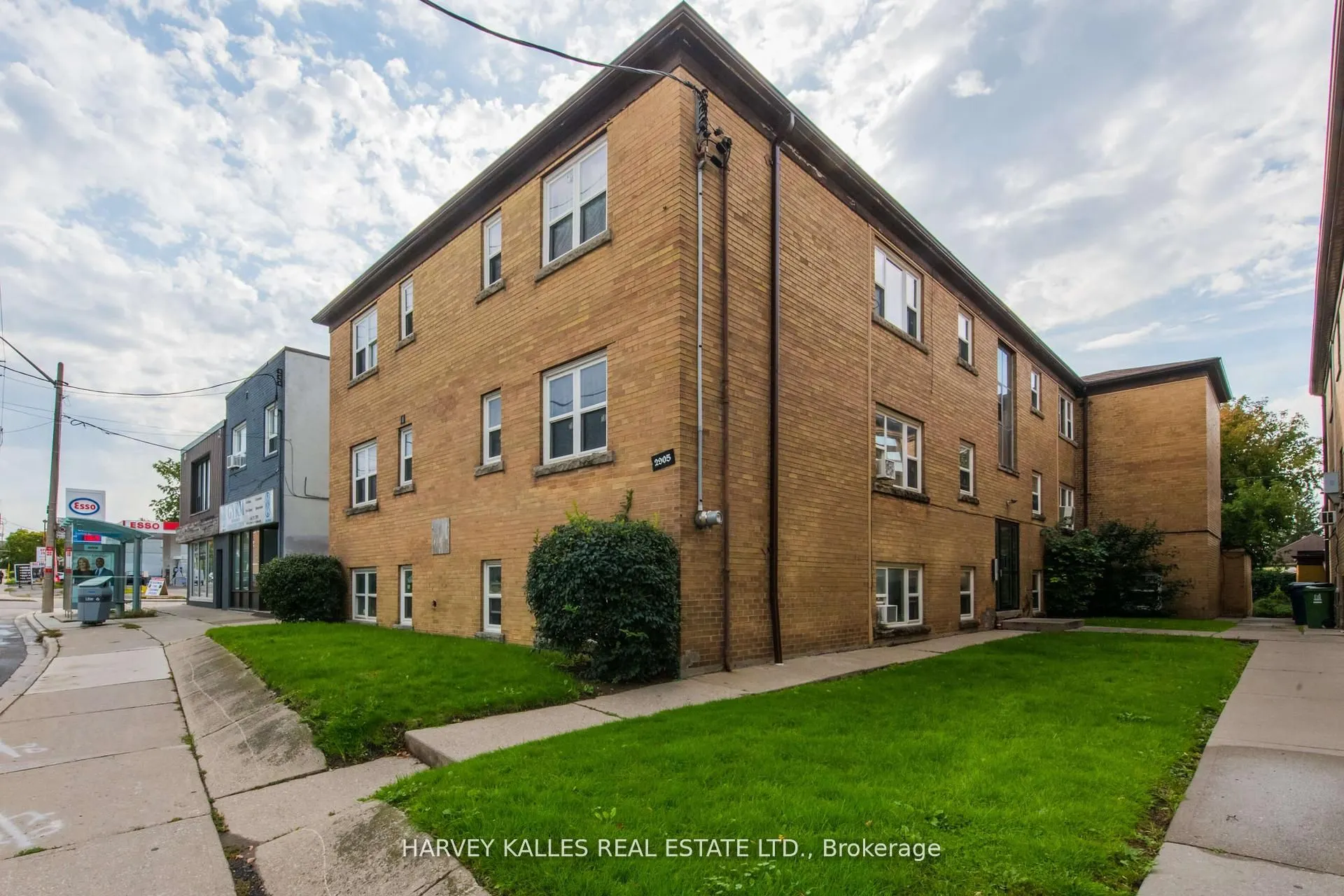 2905 St Clair Avenue E, #11