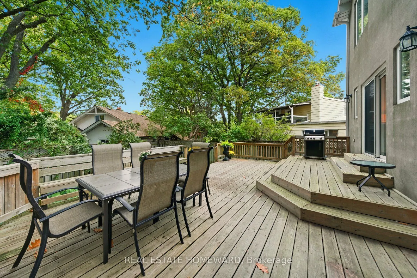 30 Lynn Road