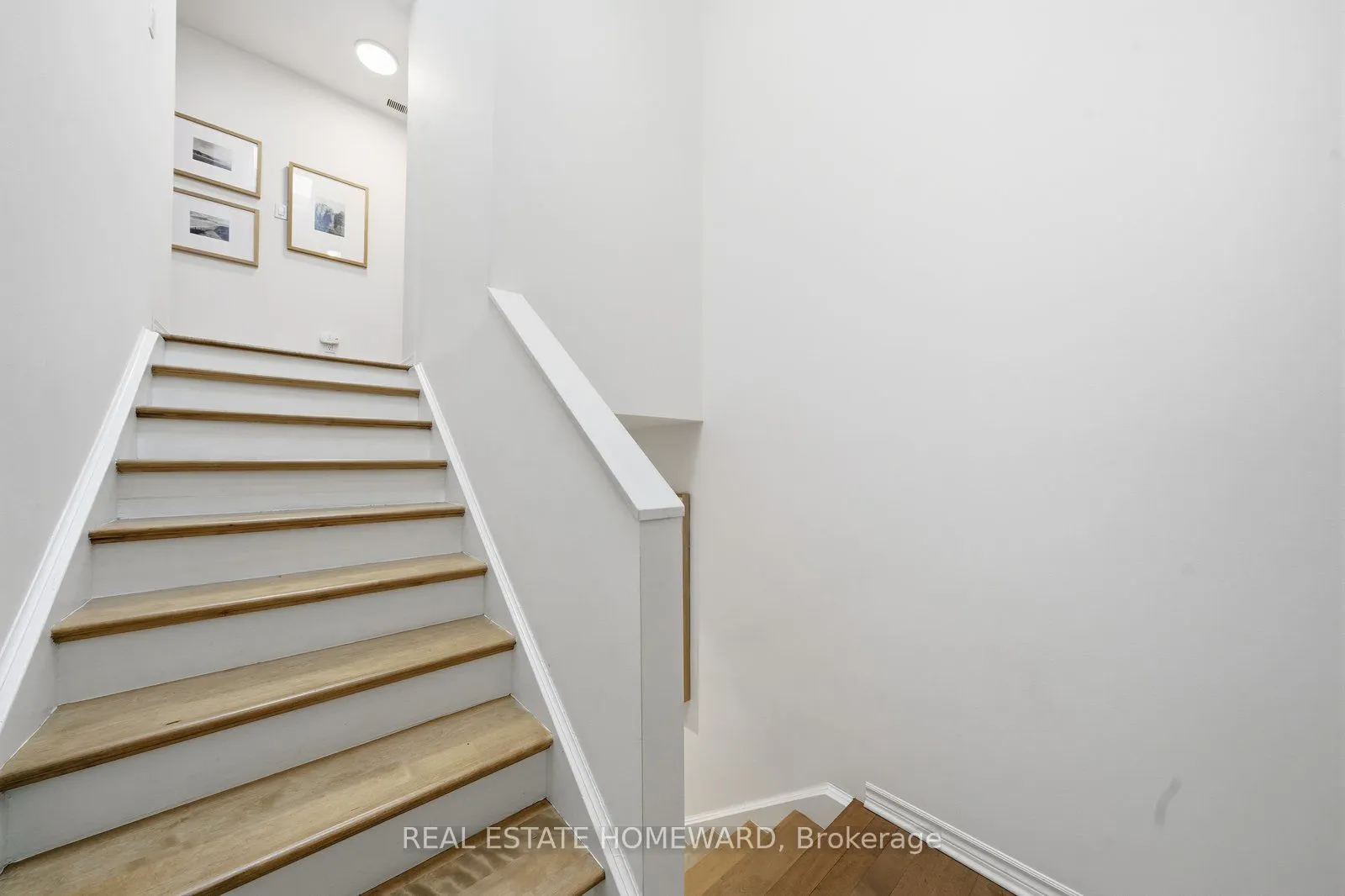 30 Lynn Road