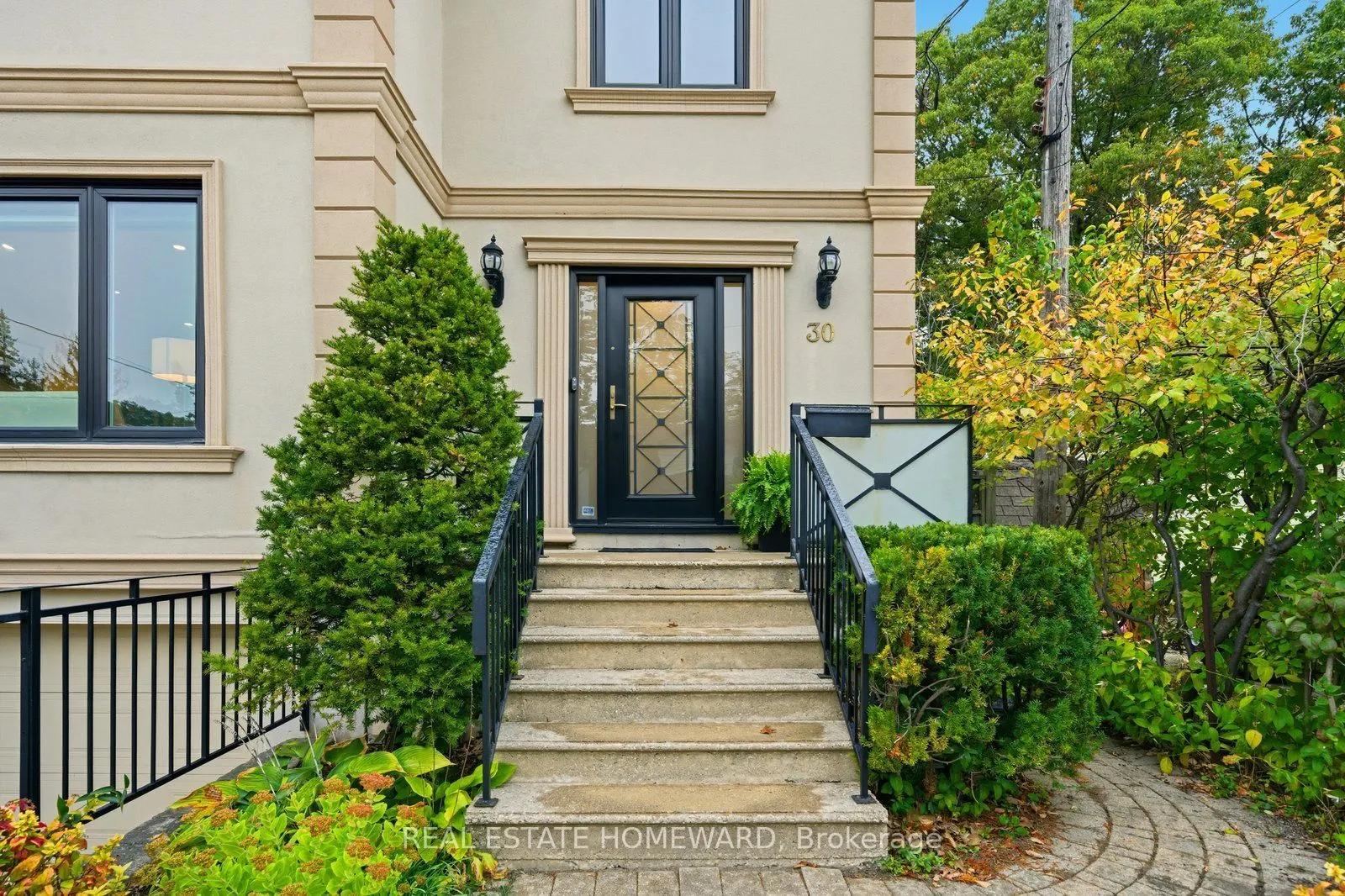 30 Lynn Road