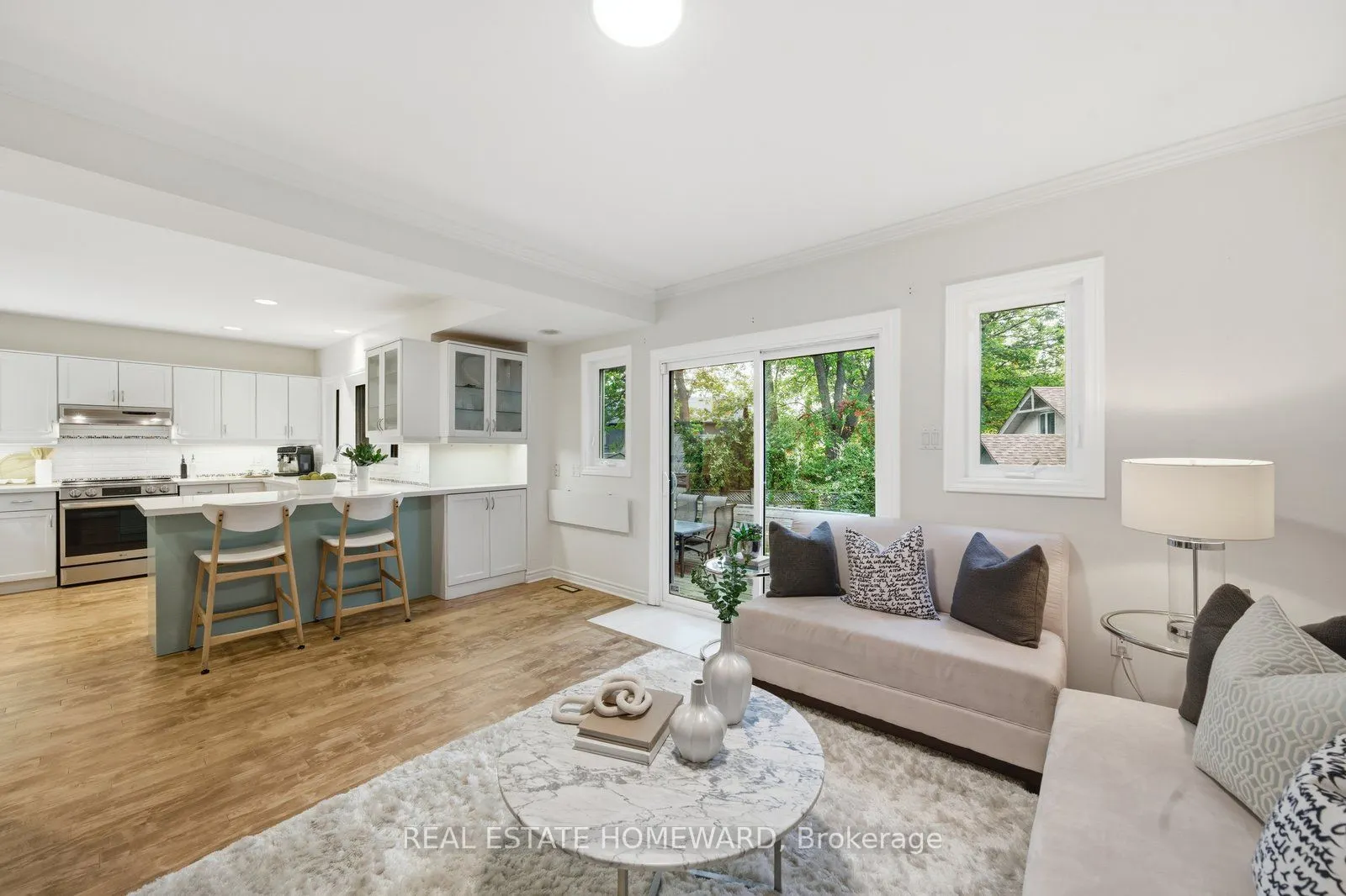 30 Lynn Road