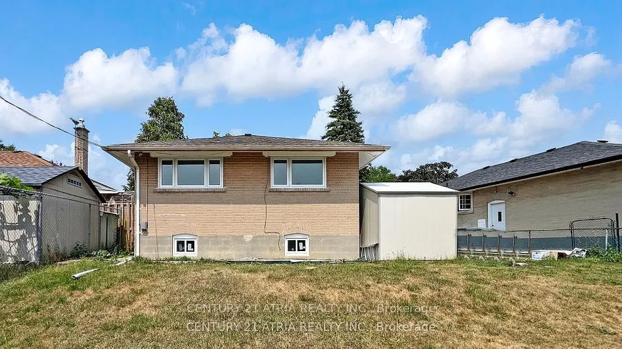 82 Clementine Square