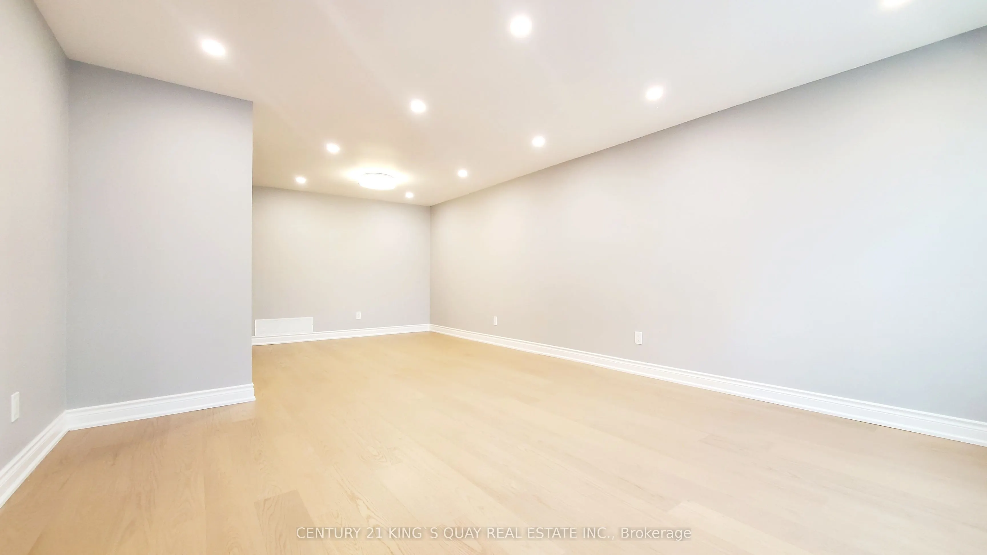 20 Rakewood Crescent