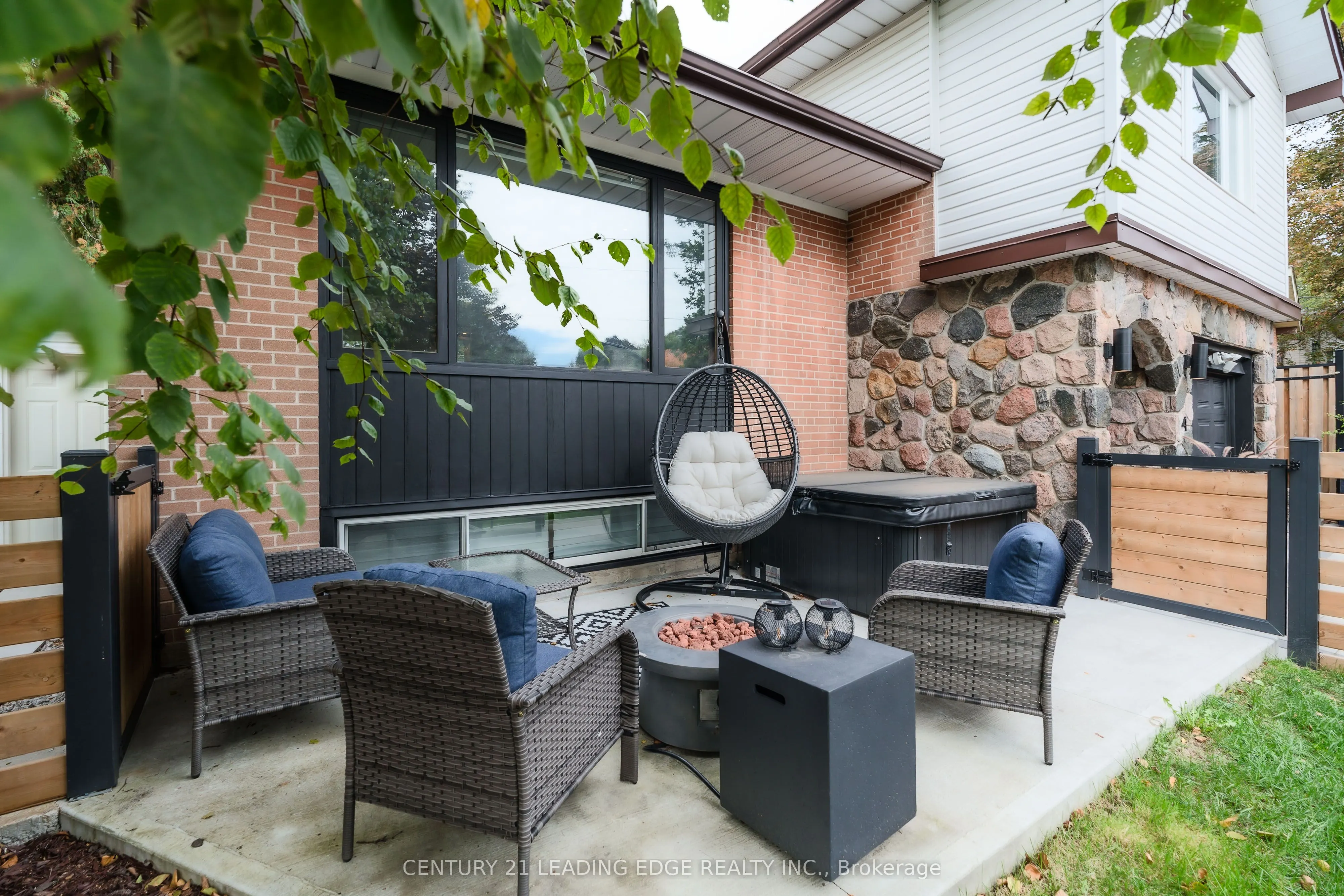 4 Aveline Crescent