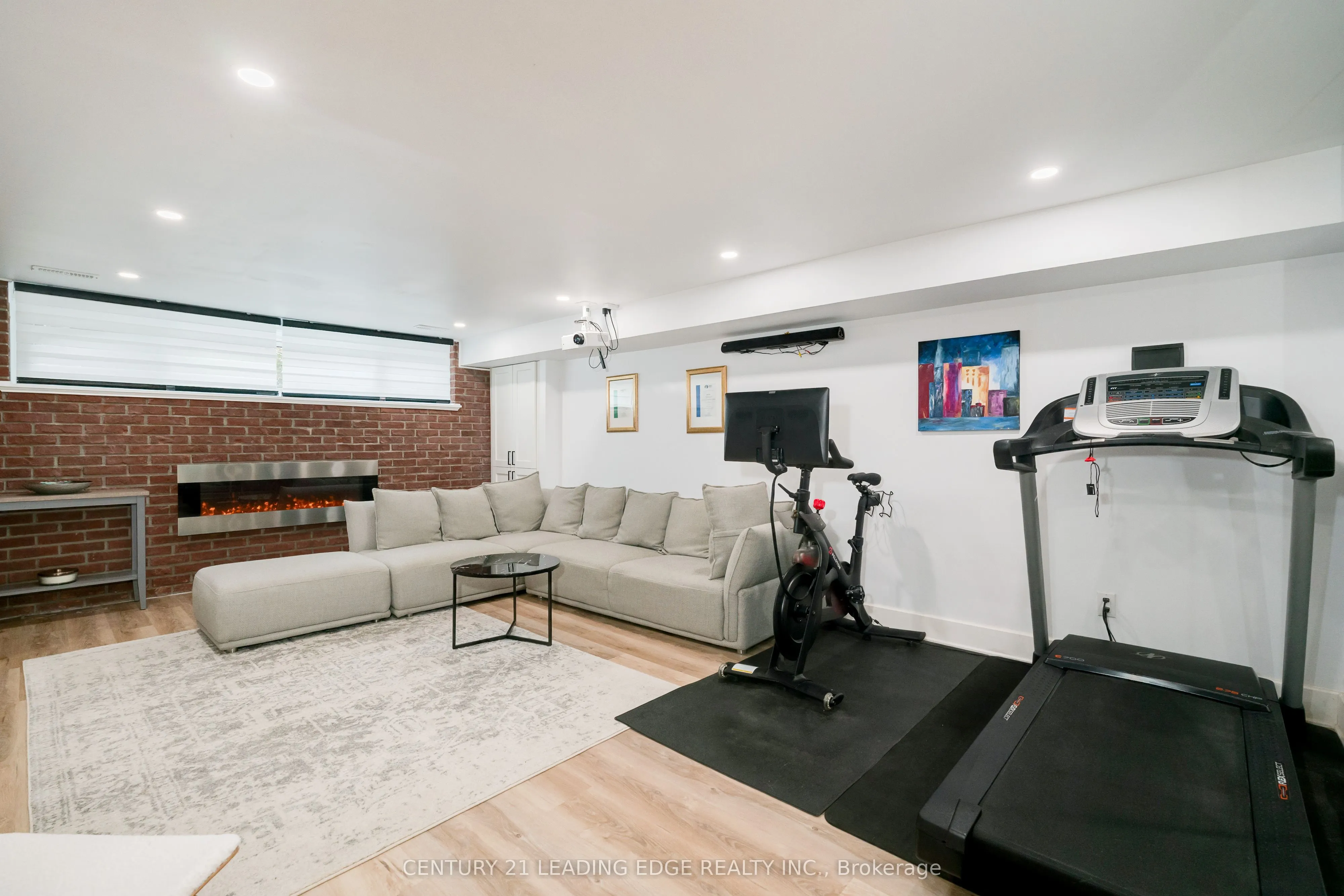 4 Aveline Crescent